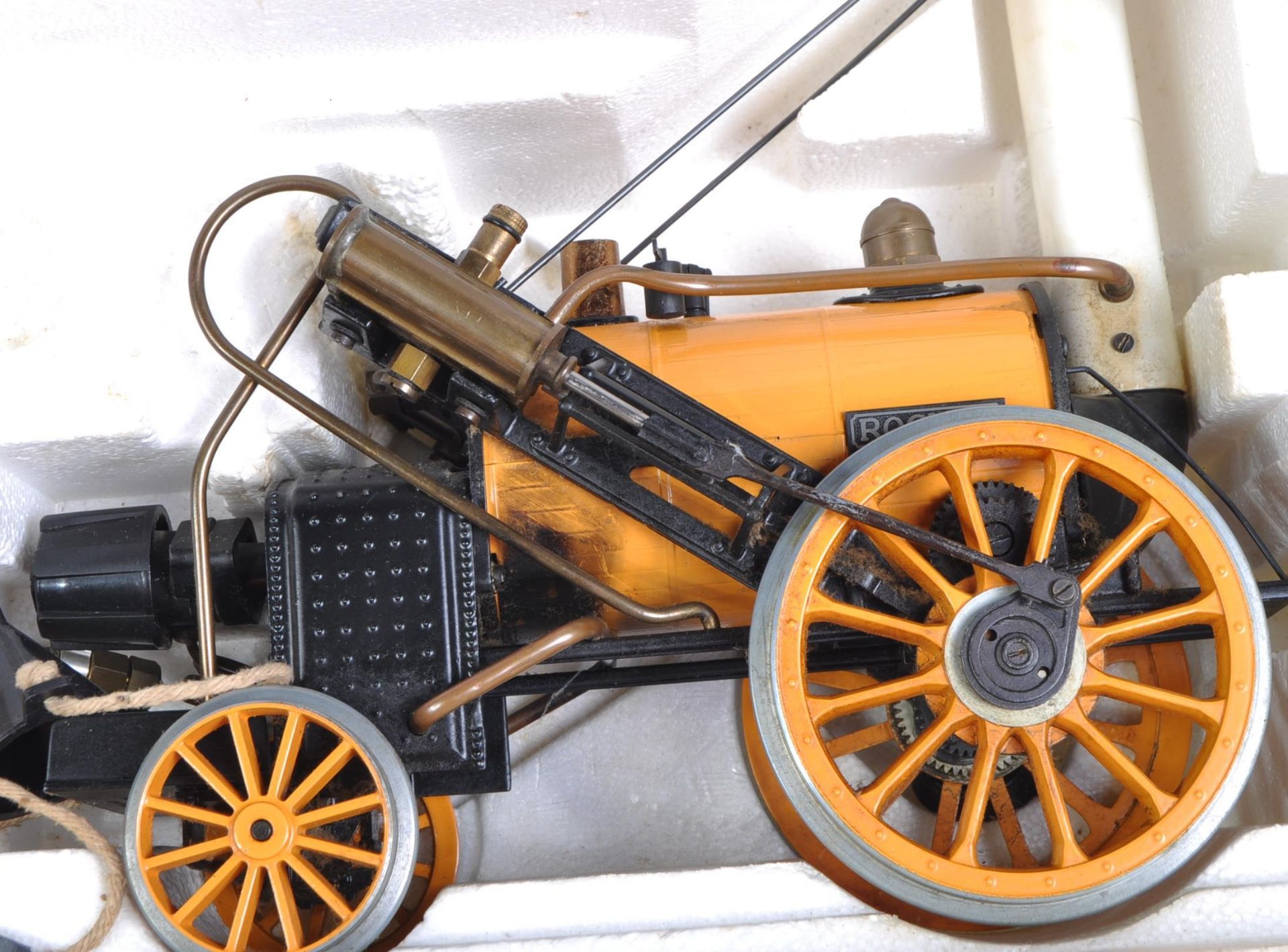 ORIGINAL HORNBY G SCALE ' STEPHENSON'S ROCKET ' LOCOMOTIVE - Image 3 of 6