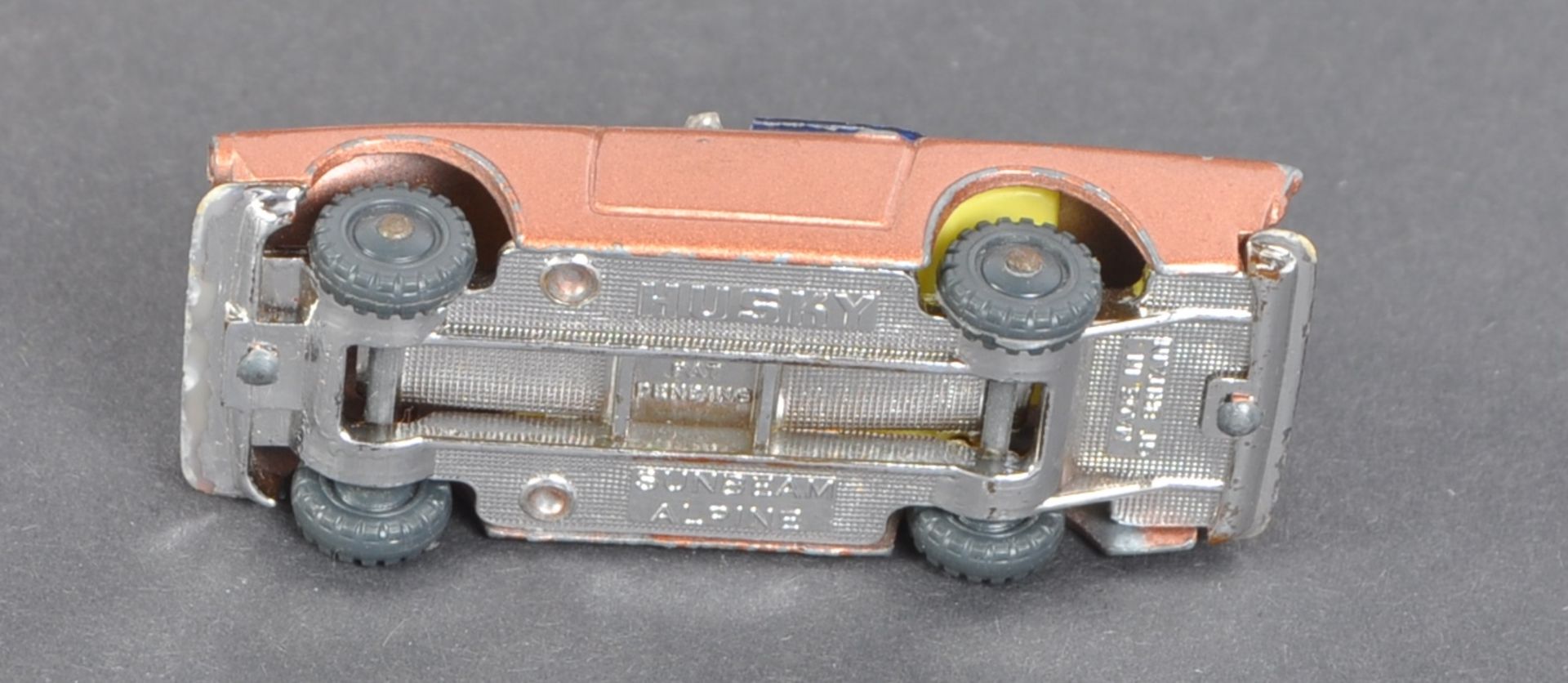 COLLECTION OF ASSORTED VINTAGE HUSKY DIECAST MODELS - Image 8 of 8