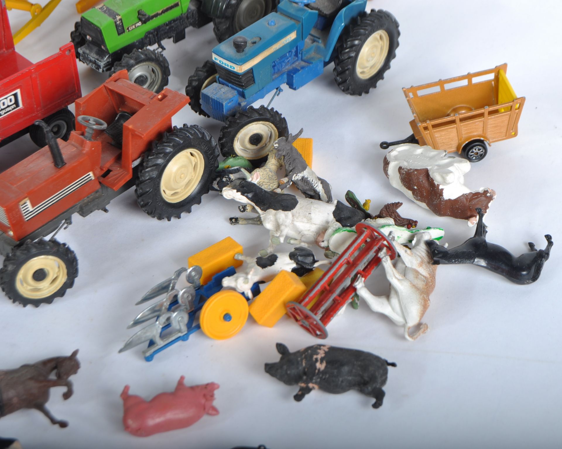 COLLECTION OF VINTAGE BRITAINS FARM ANIMALS & CONSTRUCTION MACHINES - Image 8 of 8