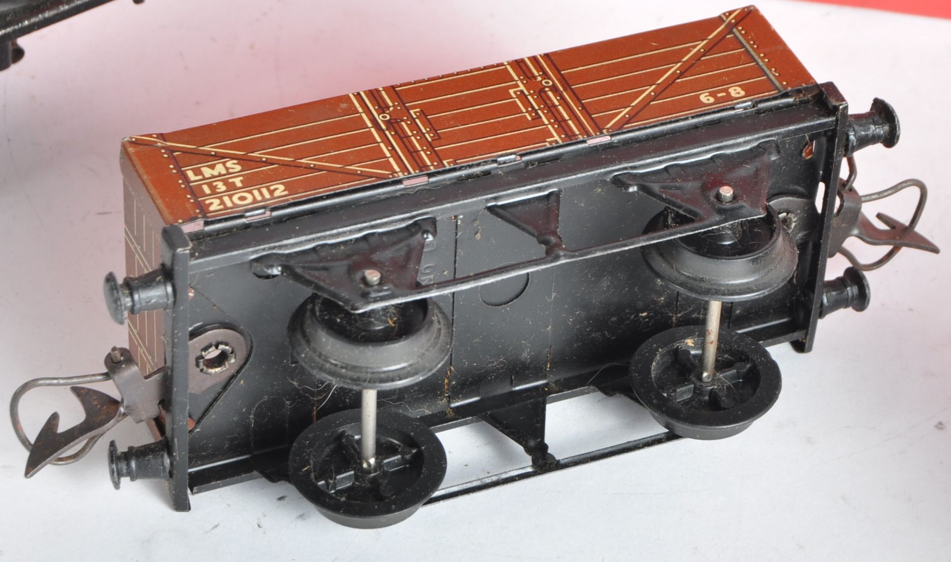 COLLECTION OF VINTAGE HORNBY SERIES O GAUGE MODEL RAILWAY - Image 9 of 9