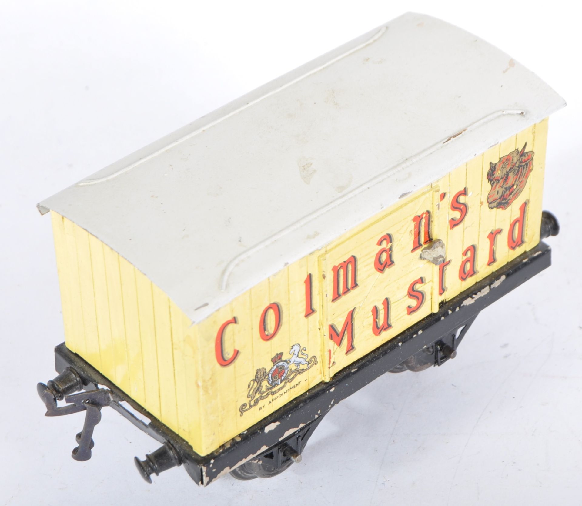 TWO VINTAGE O GAUGE TINPLATE MODEL RAILWAY ROLLING STOCK WAGONS - Image 4 of 5