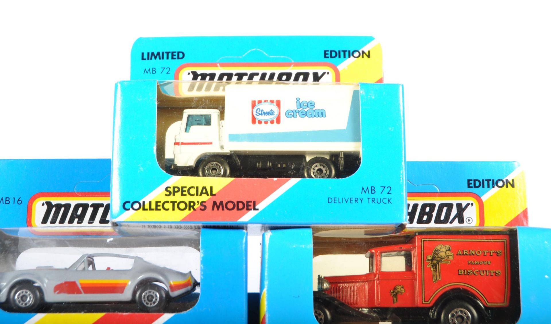 COLLECTION OF X10 VINTAGE MATCHBOX DIECAST MODEL CARS - Image 5 of 5