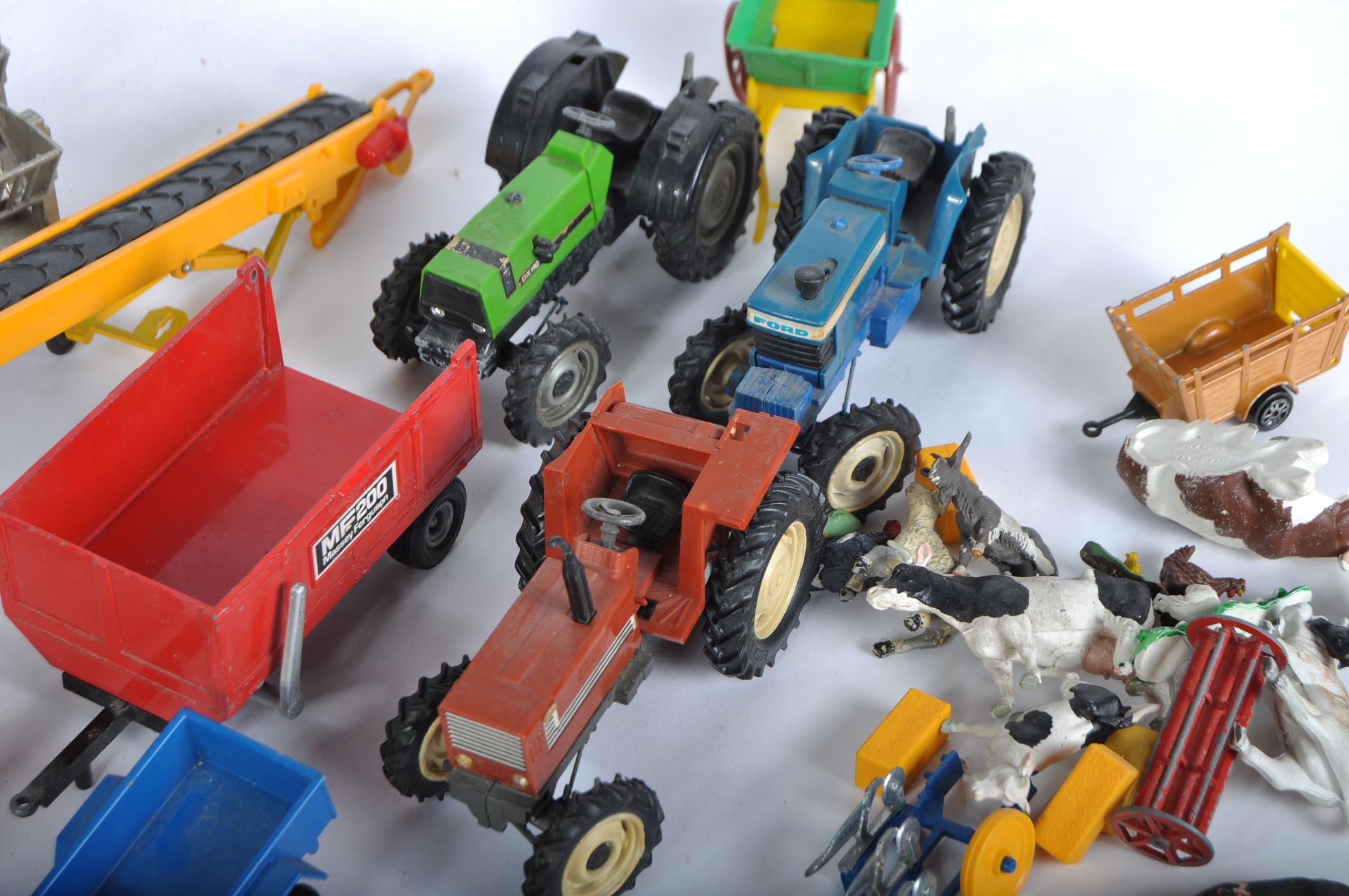 COLLECTION OF VINTAGE BRITAINS FARM ANIMALS & CONSTRUCTION MACHINES - Image 7 of 8