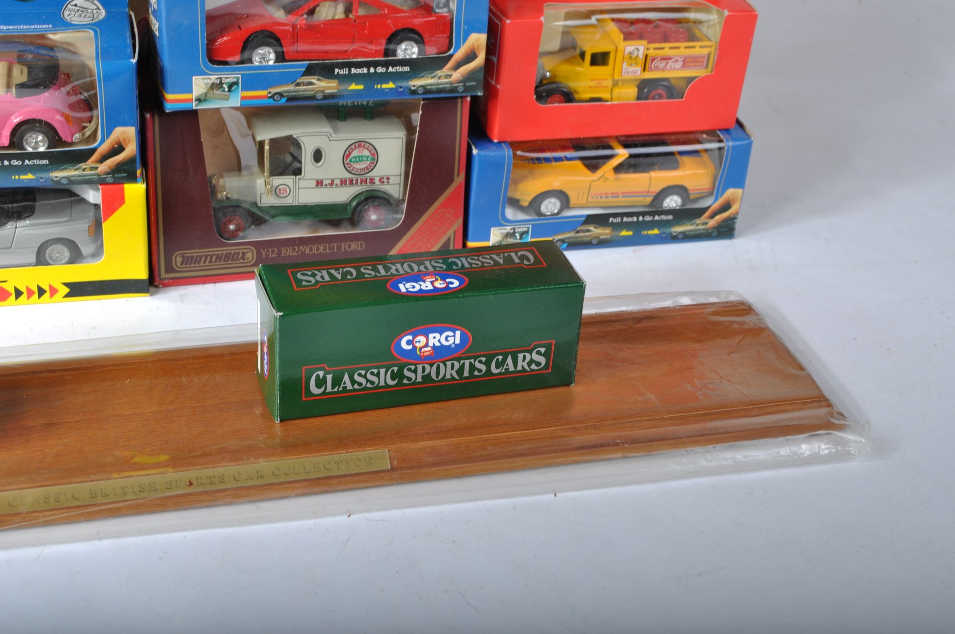 COLLECTION OF ASSORTED VINTAGE DIECAST MODEL CARS - Image 3 of 7