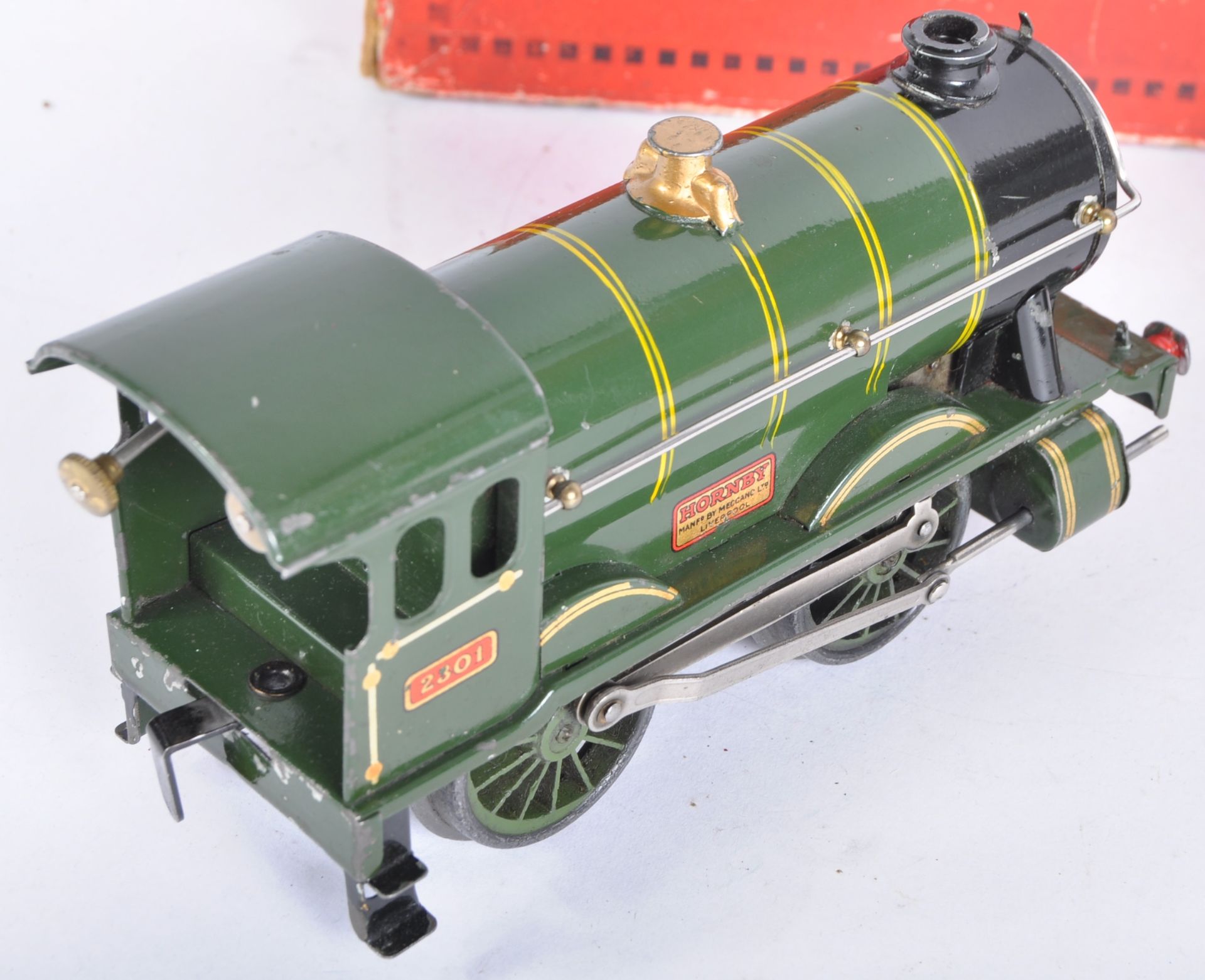 VINTAGE HORNBY O GAUGE ELECTIC MODEL RAILWAY LOCOMOTIVE - Image 9 of 10