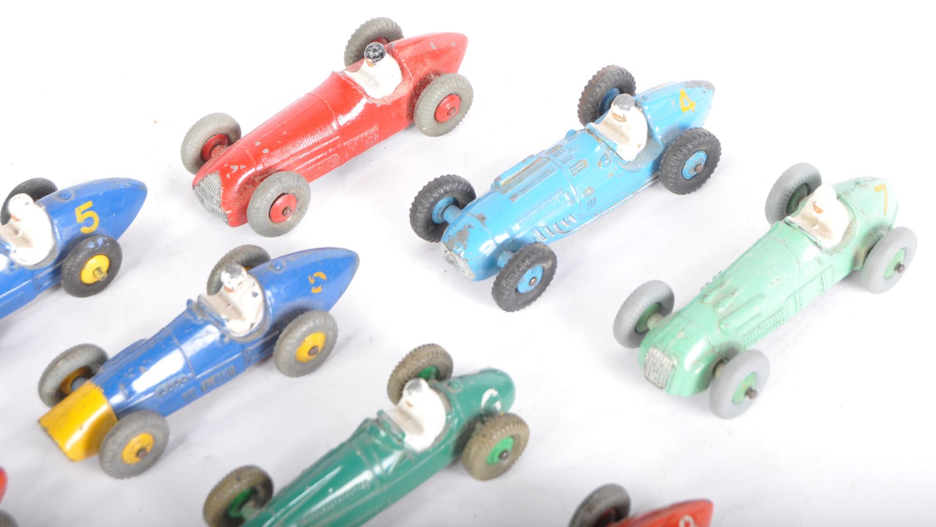 COLLECTION OF VINTAGE DINKY TOYS DIECAST RACING CARS - Image 4 of 7