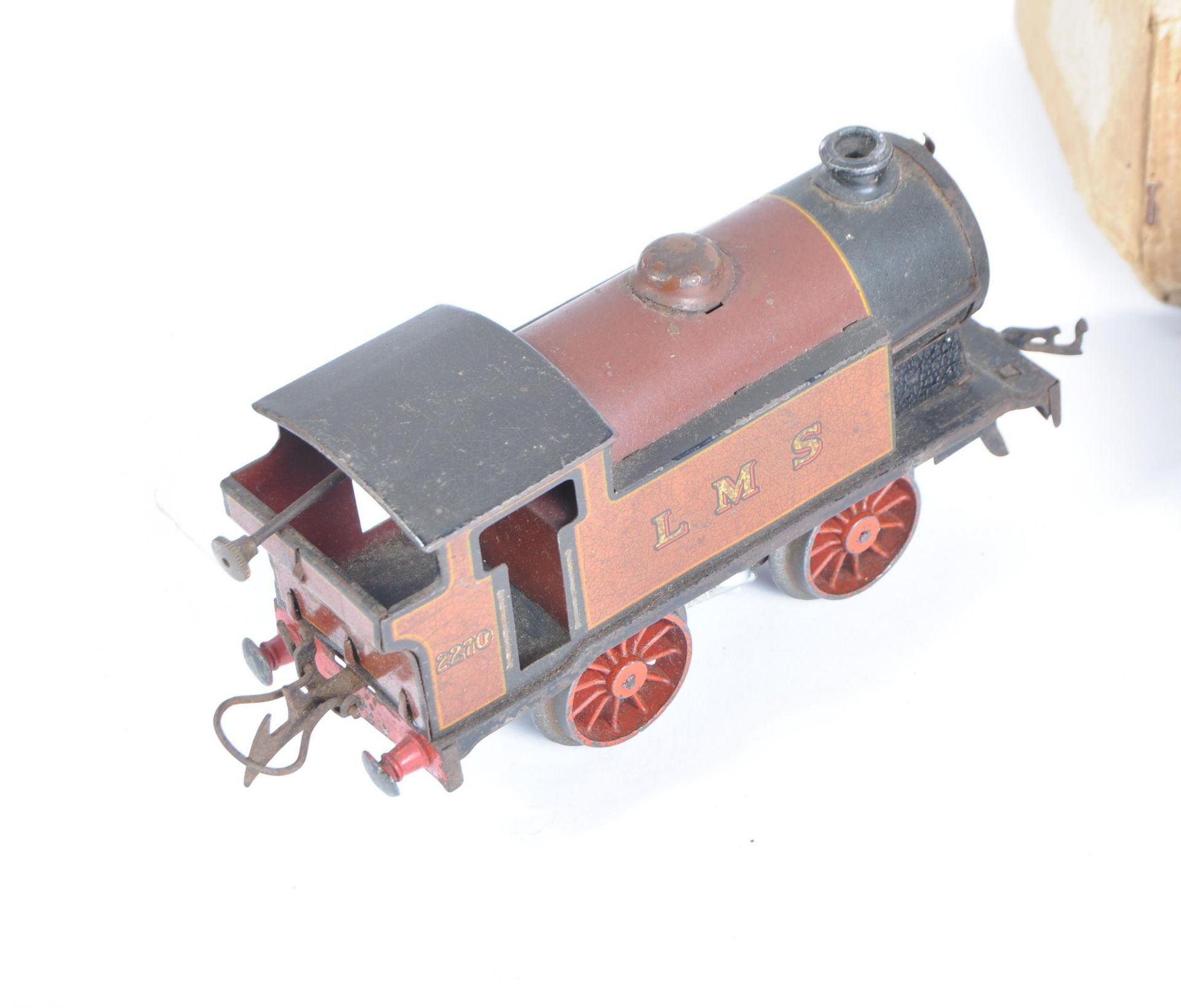 COLLECTION OF VINTAGE HORNBY O GAUGE CLOCKWORK LOCOMOTIVES - Image 3 of 8