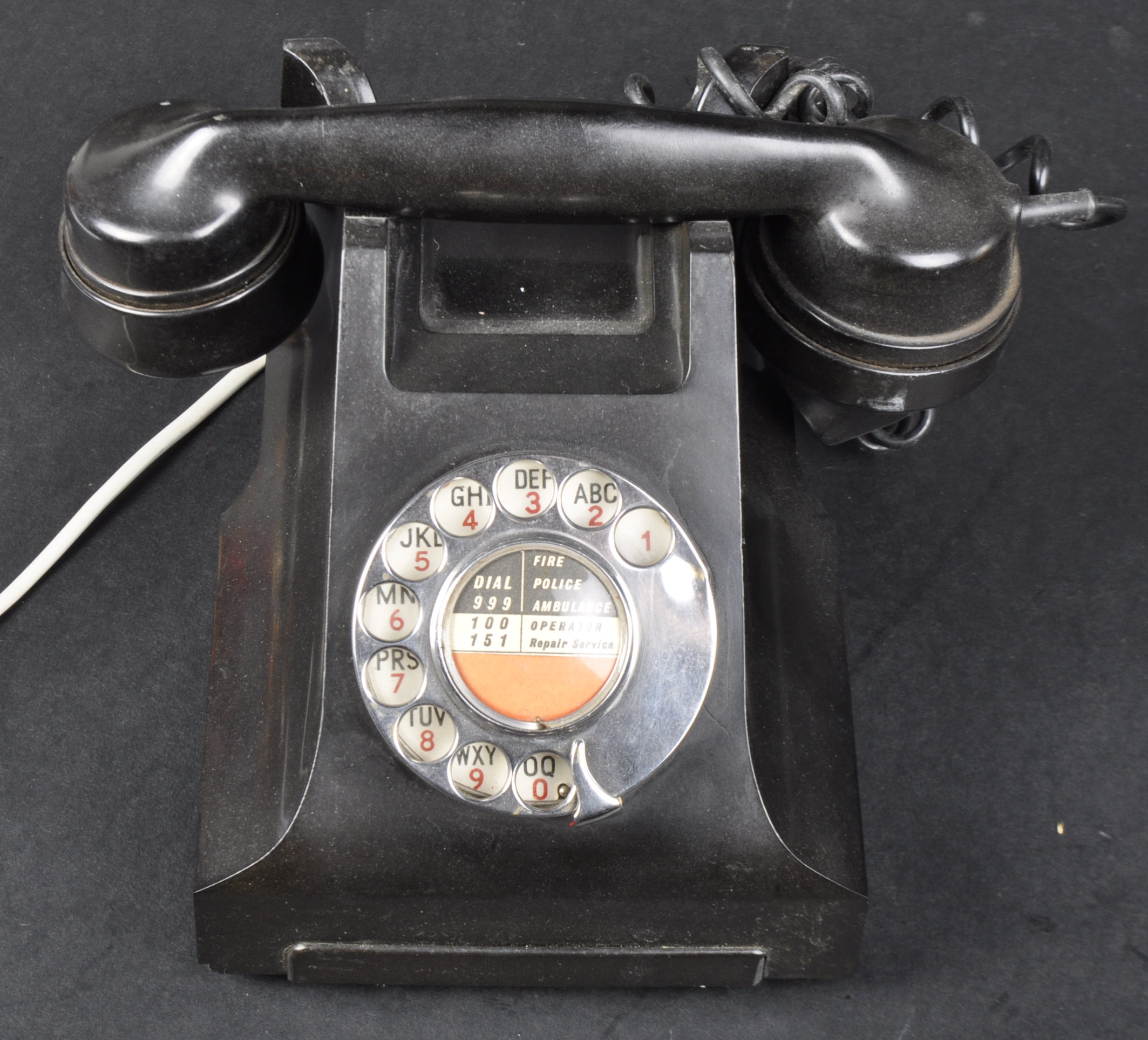 VINTAGE ART DECO BAKELITE RING DIAL TELEPHONE - Image 2 of 6