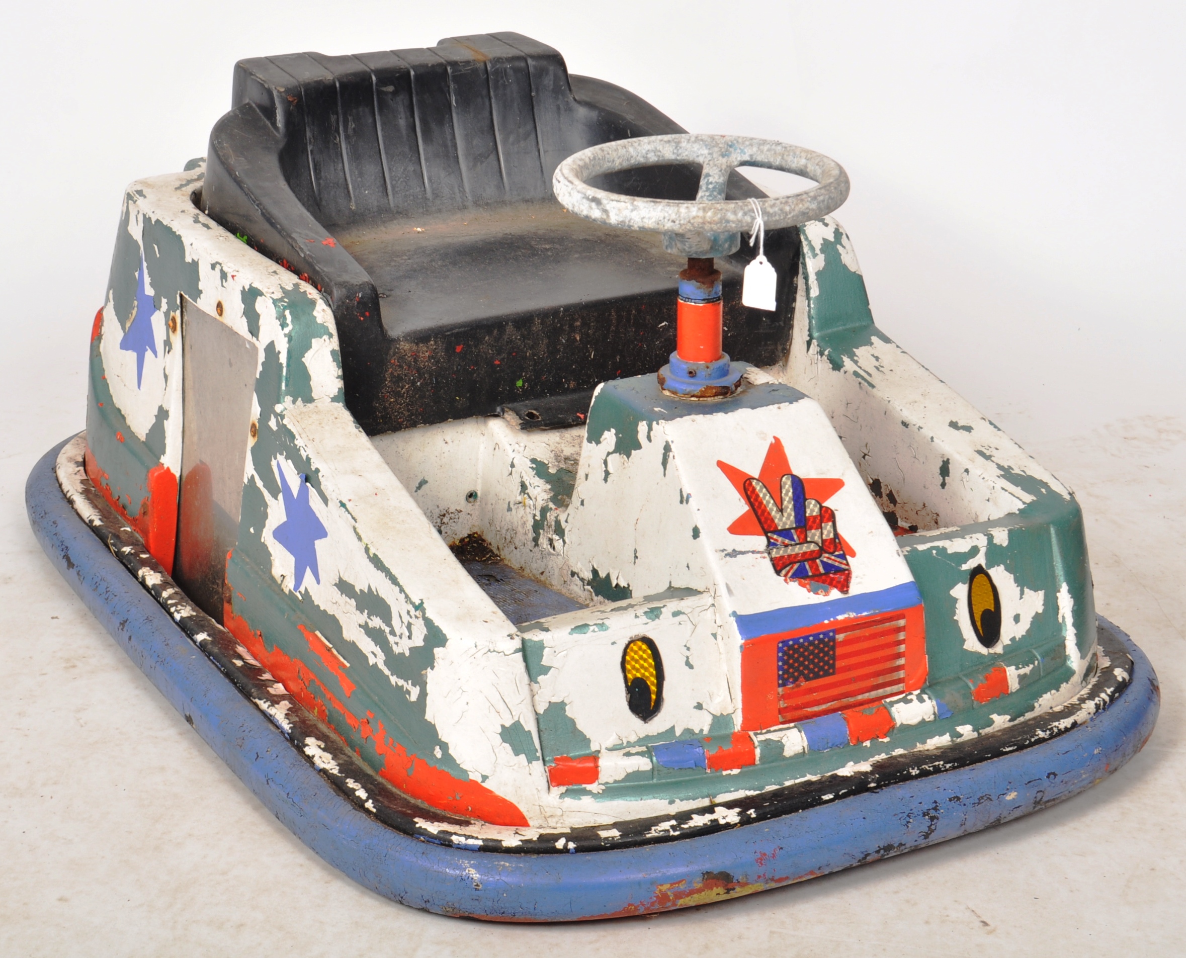 DODGEMS - A VINTAGE FAIRGROUND BUMPER CAR - Image 5 of 10