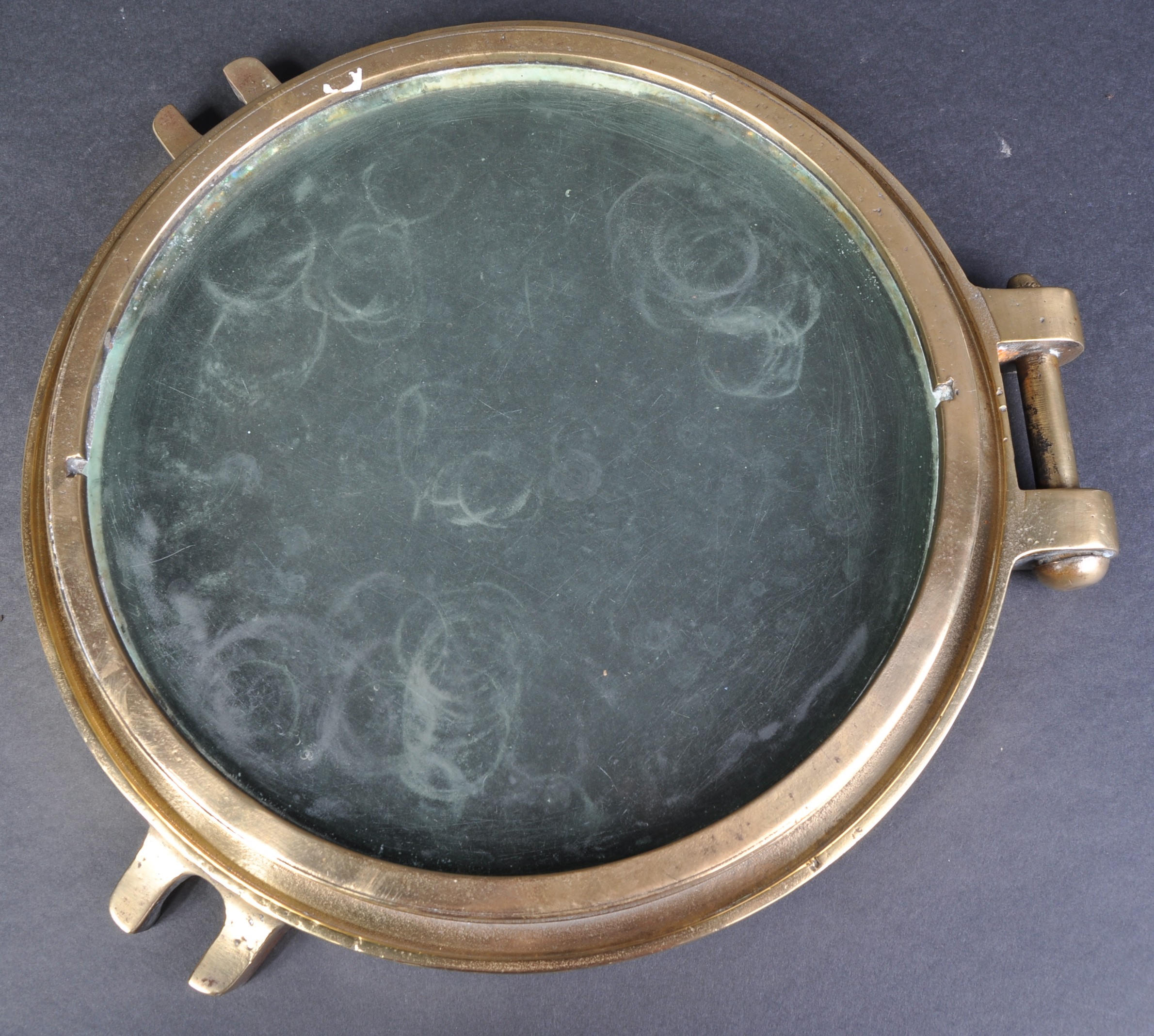 VINTAGE WWI ERA BRONZE AND GLASS SHIPS PORTHOLE WINDOW - Image 6 of 6