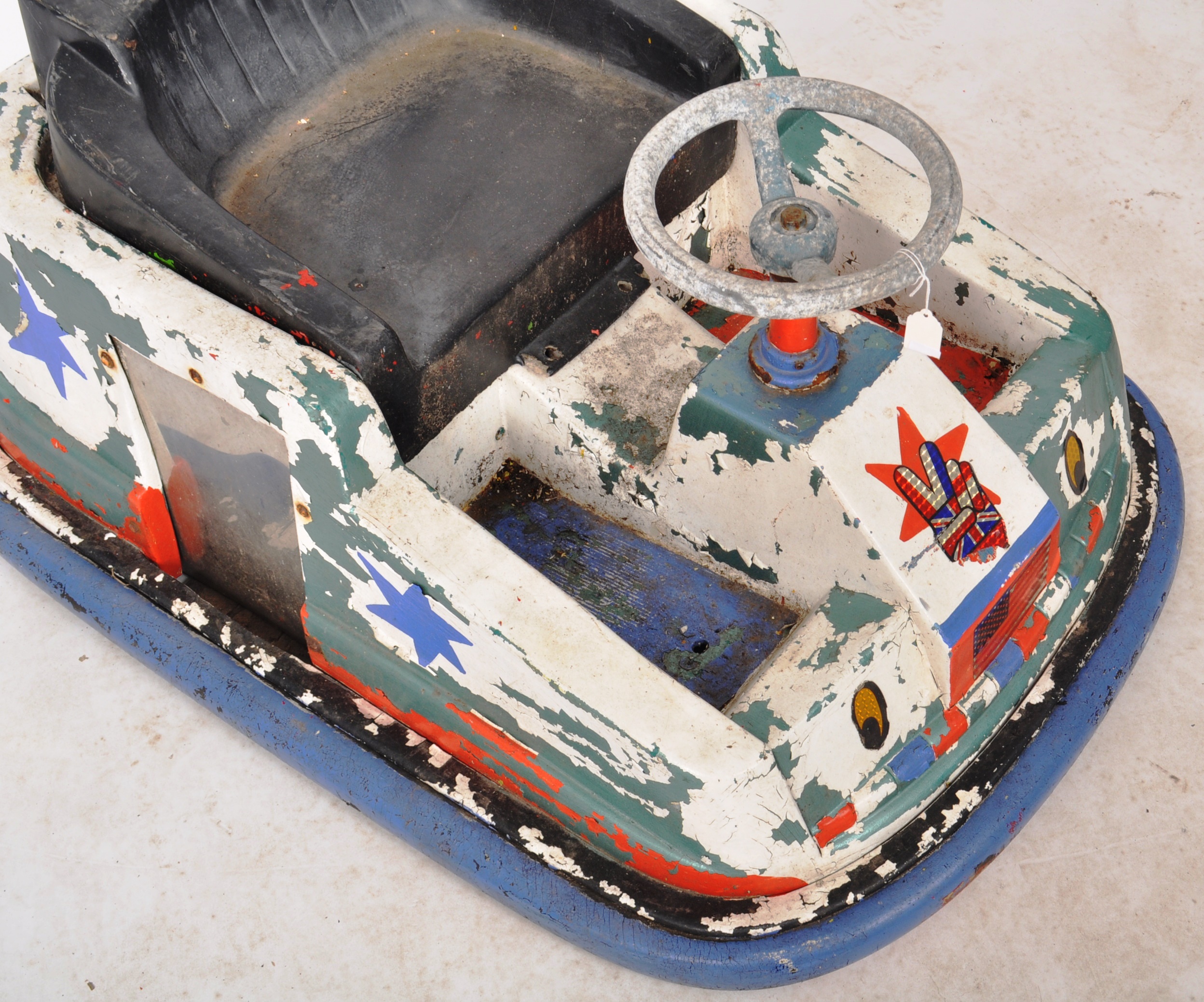 DODGEMS - A VINTAGE FAIRGROUND BUMPER CAR - Image 7 of 10