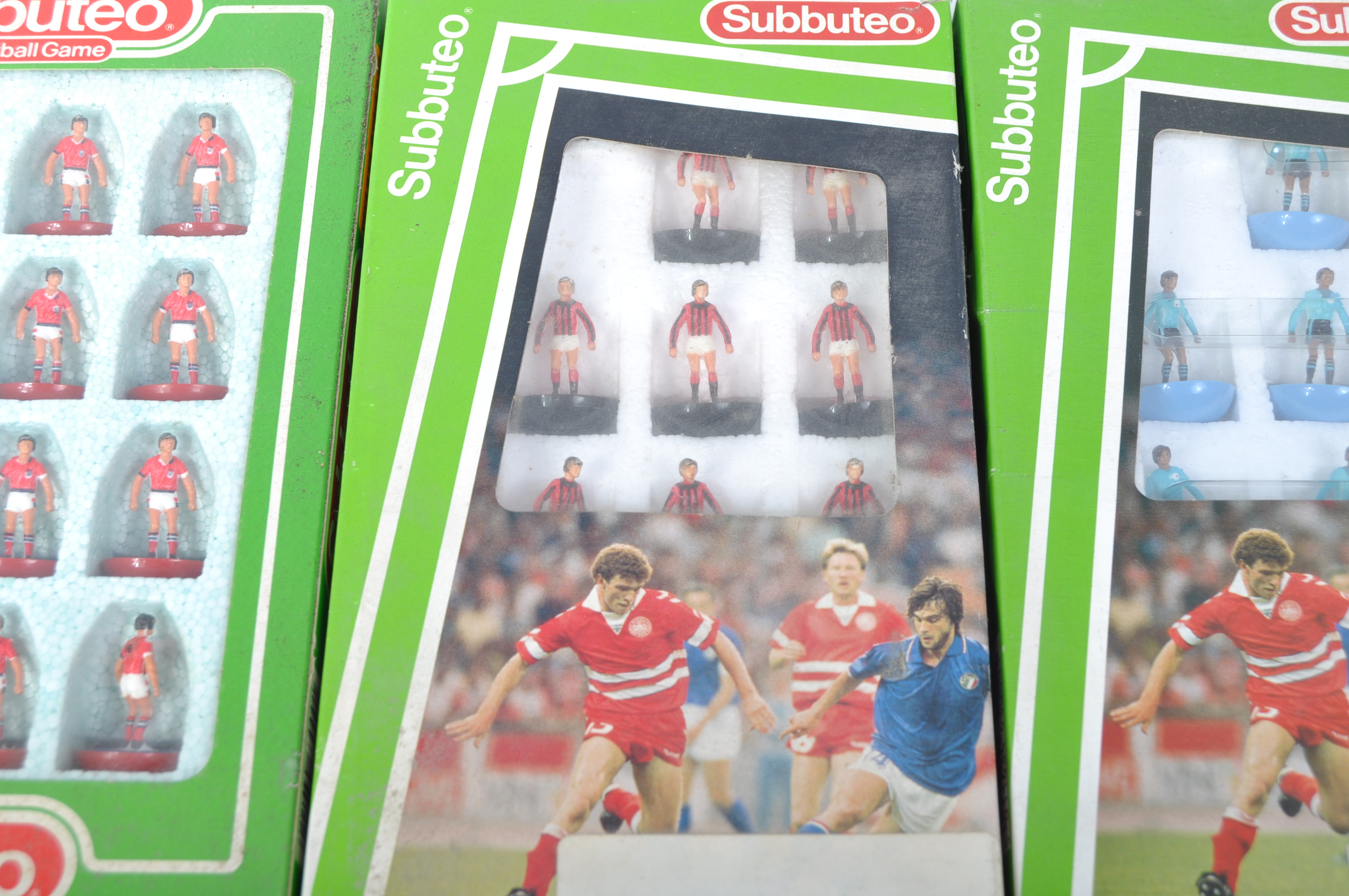 COLLECTION OF VINTAGE SUBBUTEO TABLE TOP FOOTBALL TEAM SETS - Image 4 of 6