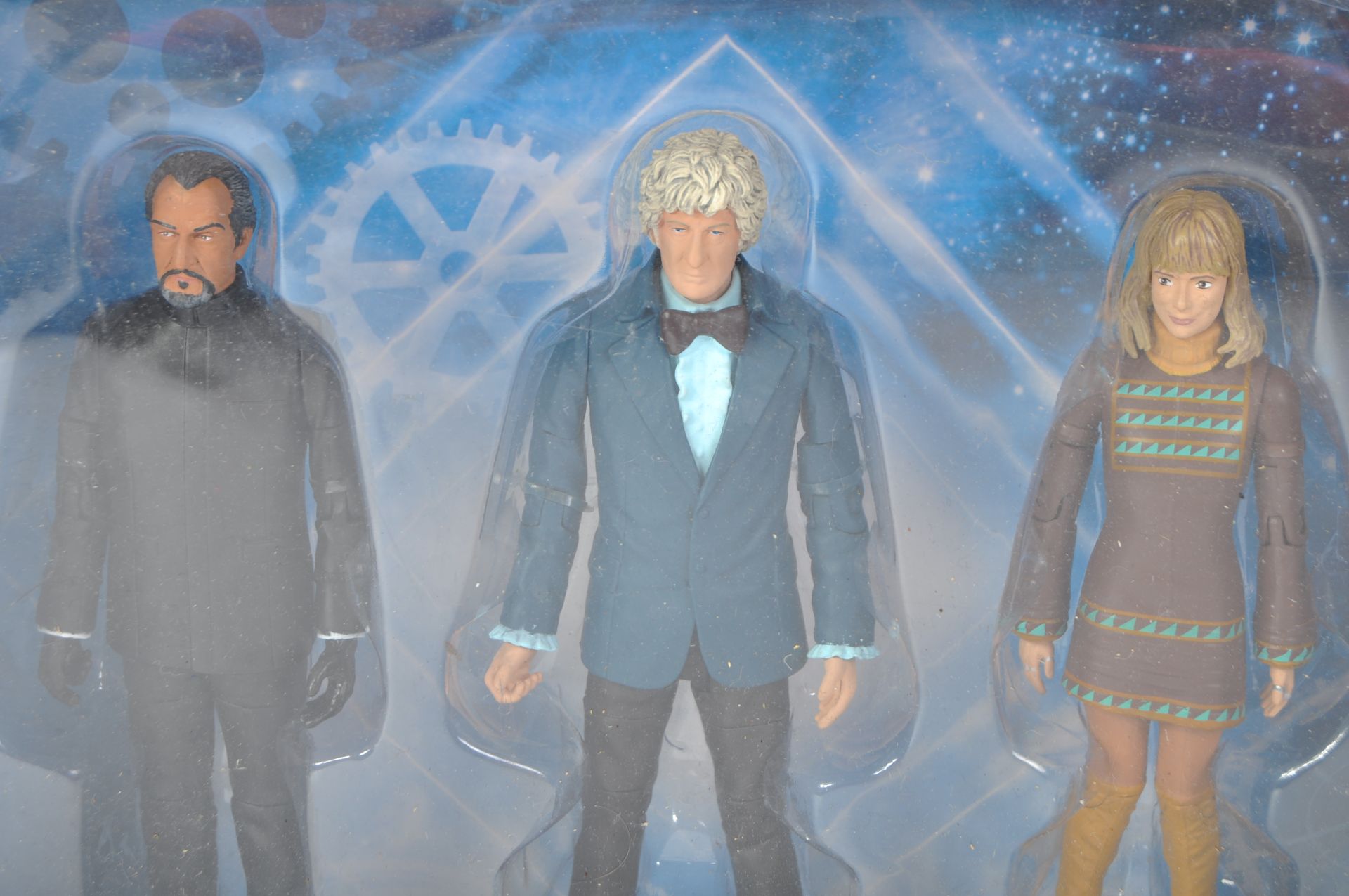 DOCTOR WHO - CHARACTER OPTIONS - THIRD DOCTOR COLLECTOR SET - Image 2 of 5