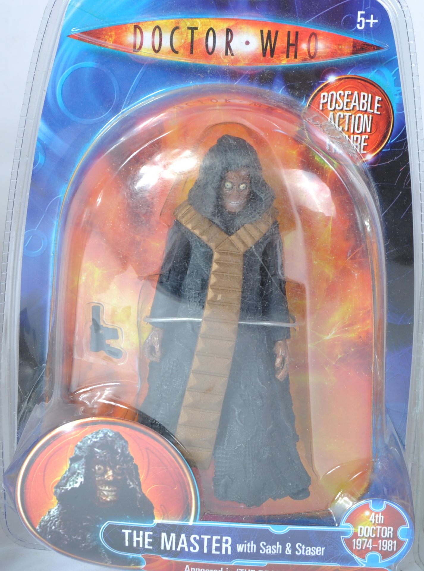 DOCTOR WHO - CHARACTER OPTIONS - 4TH DOCTOR RELATED ACTION FIGURES - Image 3 of 5