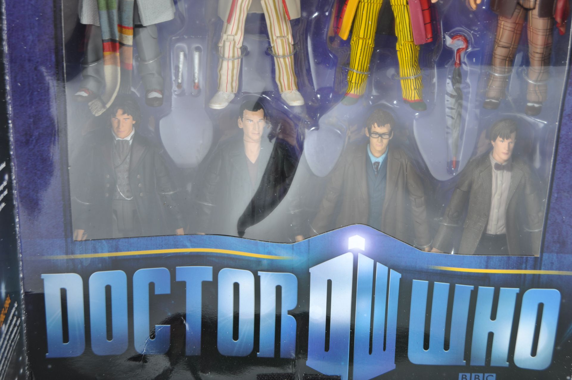 DOCTOR WHO - CHARACTER OPTIONS - ELEVEN DOCTOR FIGURE SET - Image 4 of 4