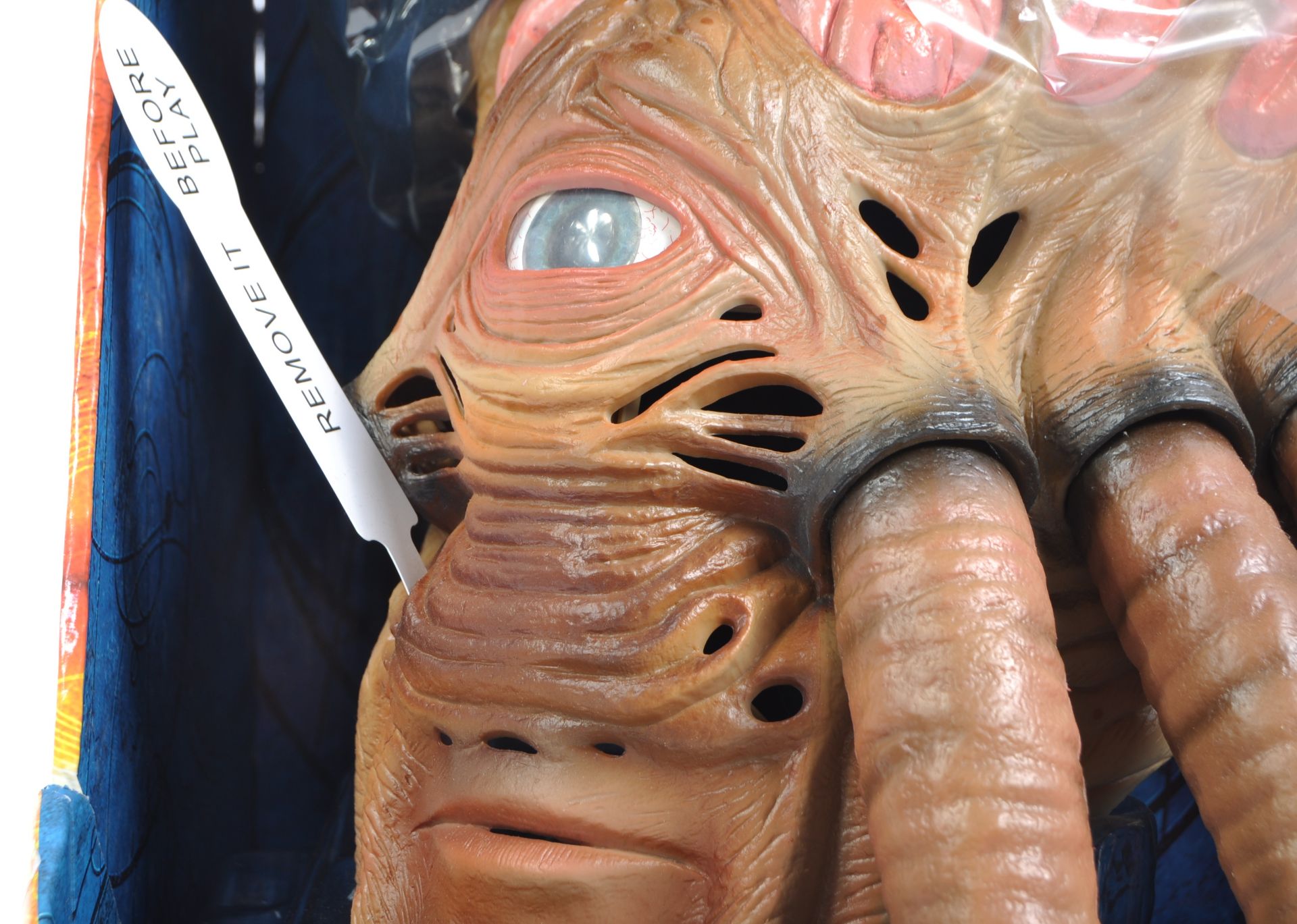 DOCTOR WHO - CHARACTER OPTIONS - DALEK SEC VOICE CHANGE MASK - Image 2 of 4