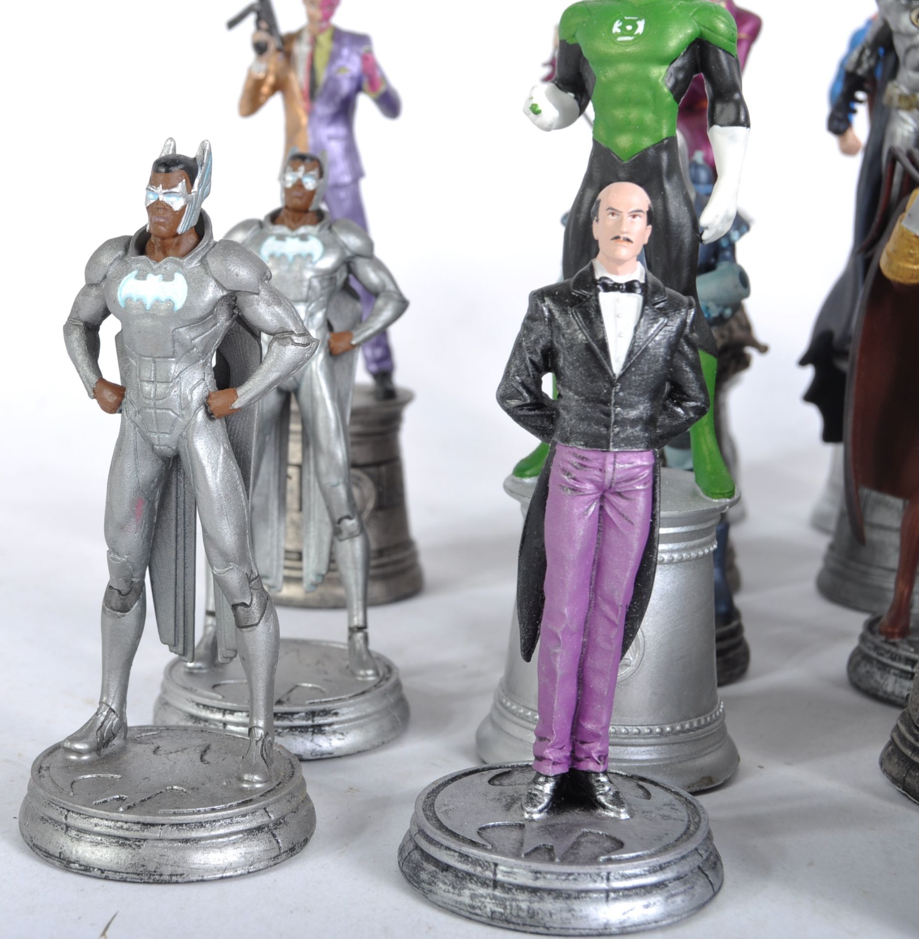 A COLLECTION OF DC COMIC RELATED EAGLEMOSS FIGURES - Image 2 of 8