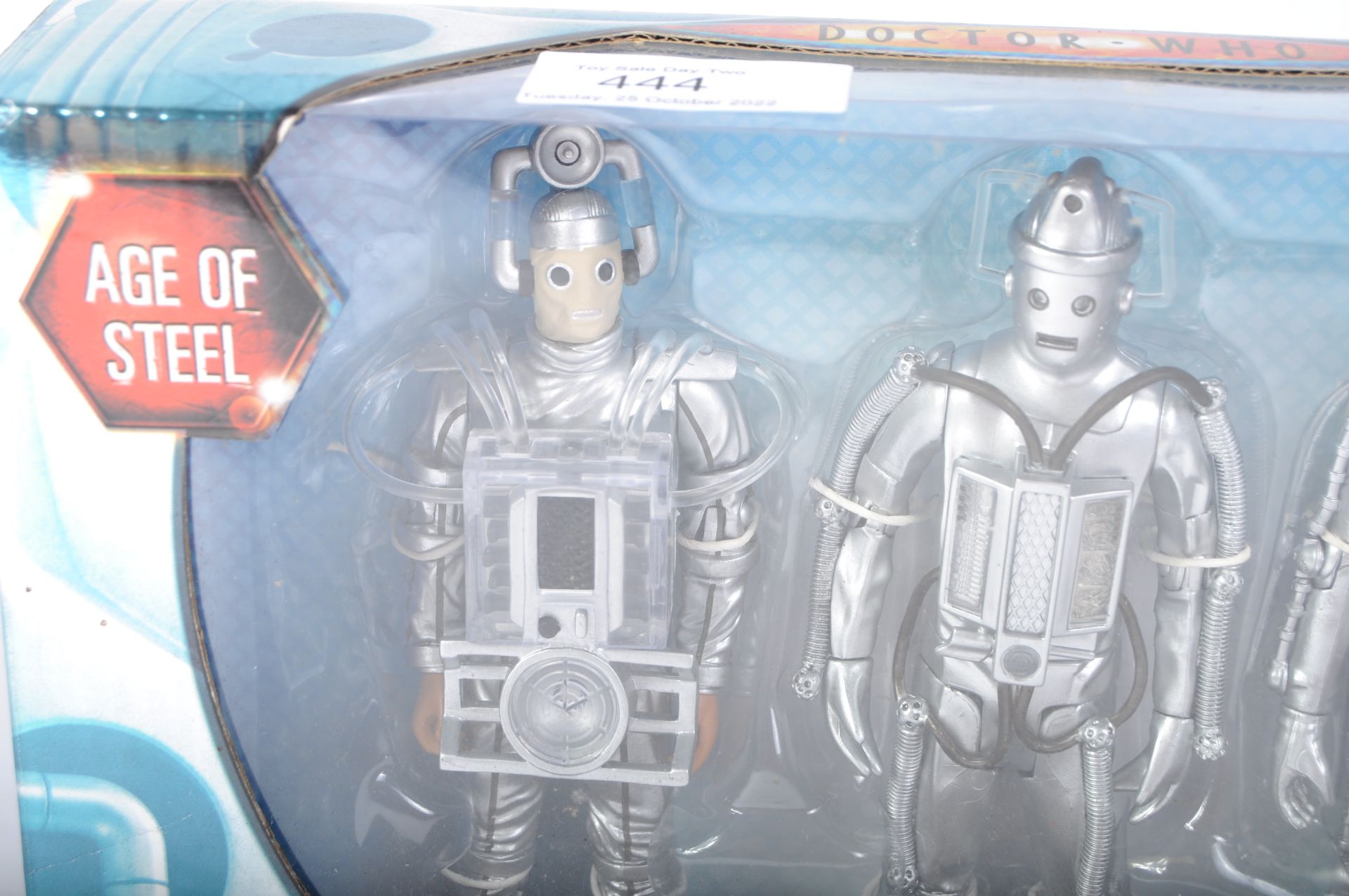 DOCTOR WHO - CHARACTER OPTIONS - AGE OF STEEL CYBERMAN FIGURE SET - Image 3 of 4