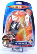 DOCTOR WHO - CHARACTER OPTIONS - THIRD DOCTOR ACTION FIGURE SET