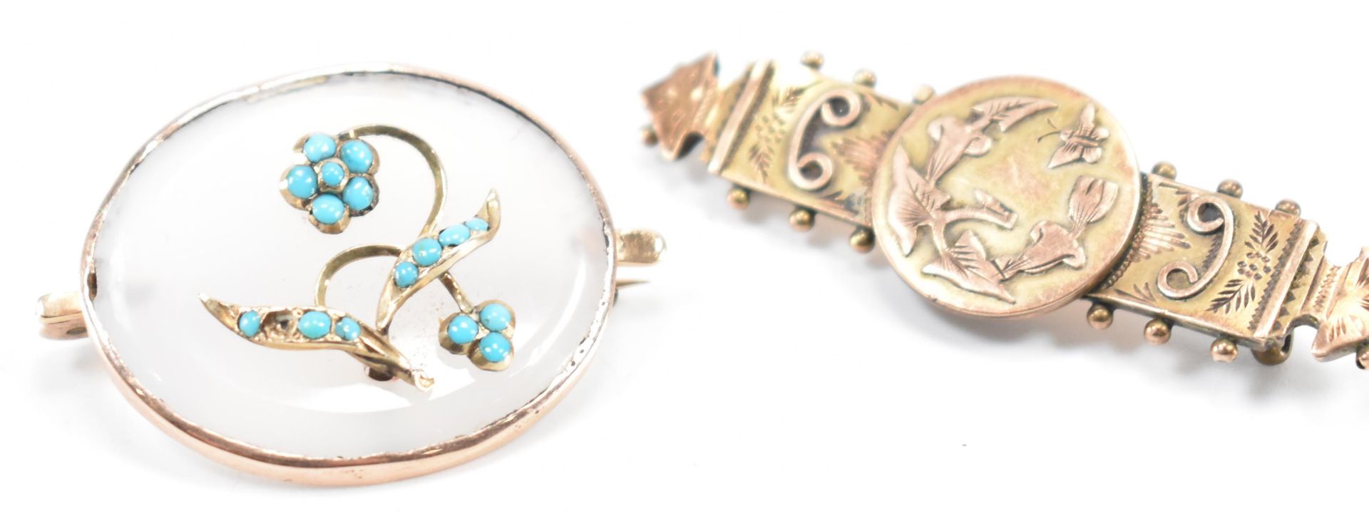 VICTORIAN CHALCEDONY & TURQUOISE BROOCH & GOLD BAR BROOCH - Image 2 of 7