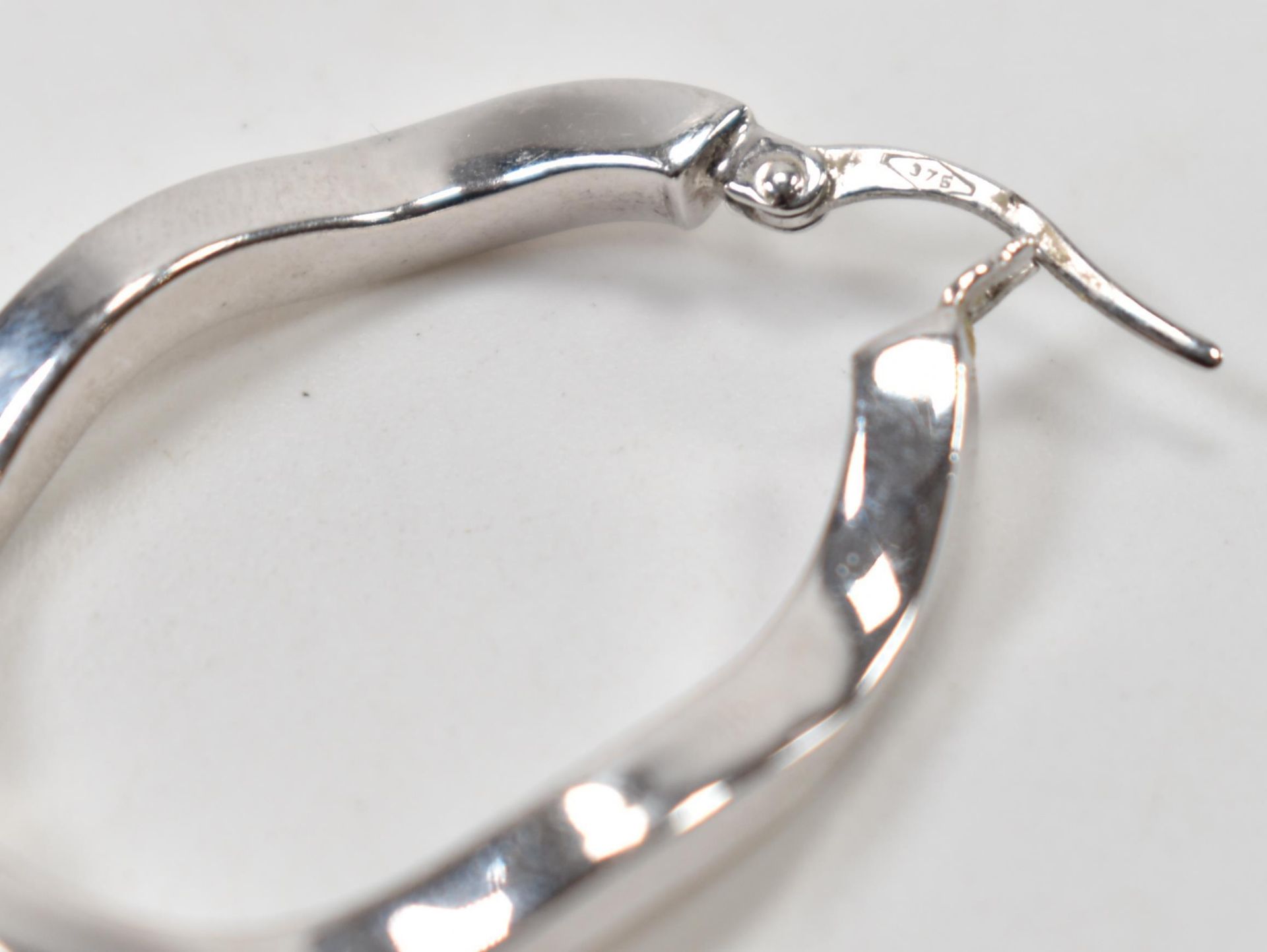 PAIR OF HALLMARKED 9CT WHITE GOLD & CZ HOOP EARRINGS - Image 4 of 4