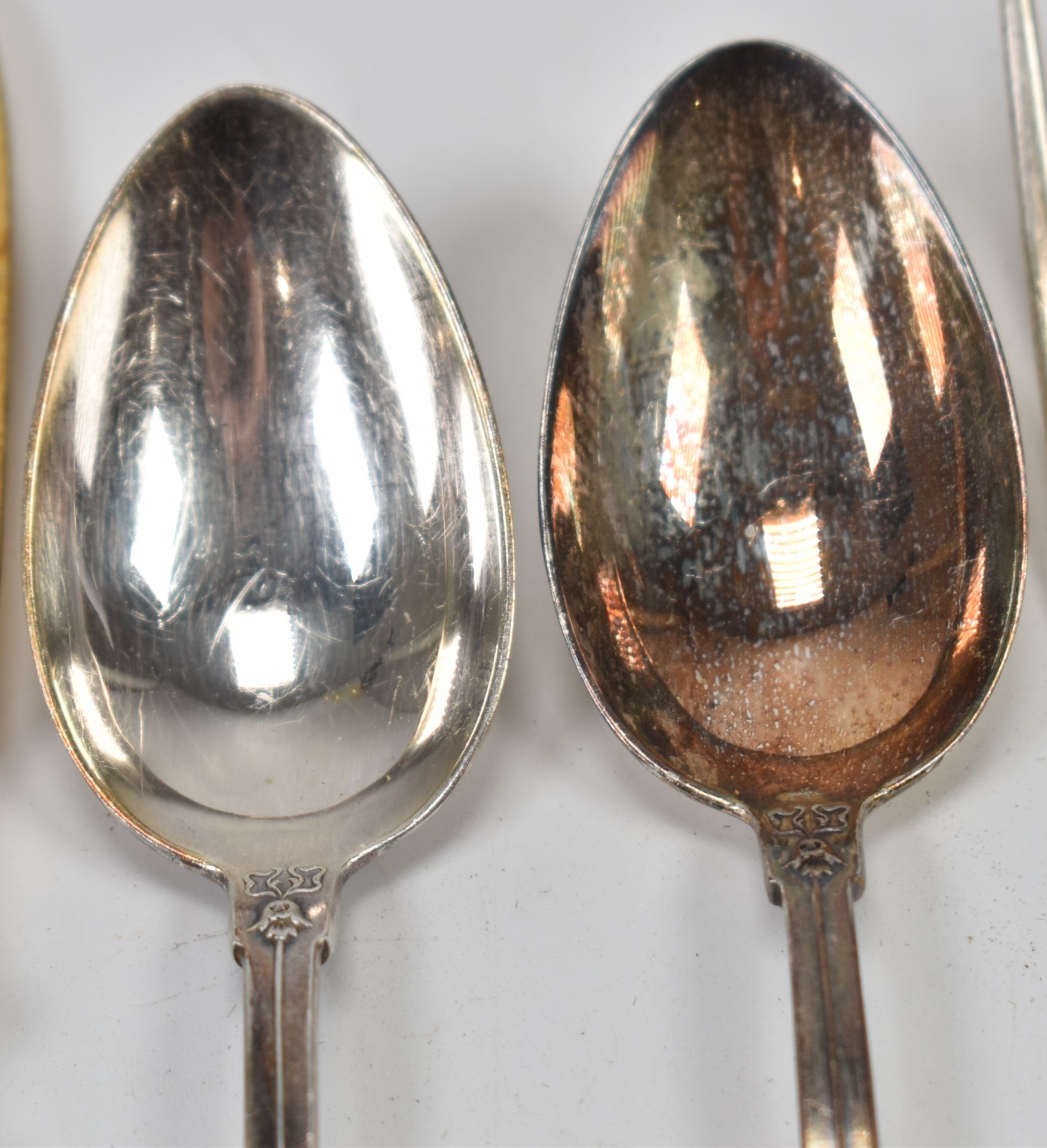 SELECTION OF ART NOUVEAU STYLE SILVER FLATWARE - Bild 3 aus 5