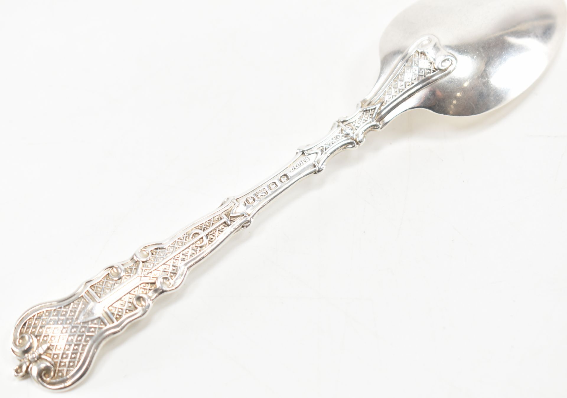 VICTORIAN SILVER HALLMARKED SPOON - Bild 4 aus 5