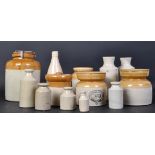 SELECTION OF TWO TONE / WHITE STONEWARE JARS / BOTTLES