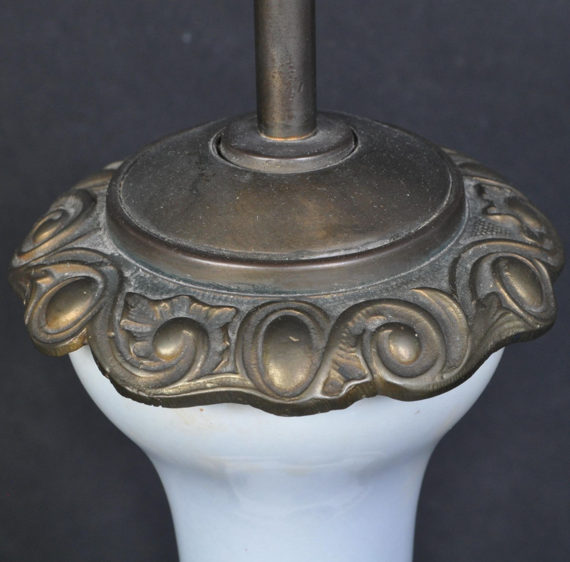 VINTAGE RETRO CERAMIC TABLE LAMP - Image 3 of 9