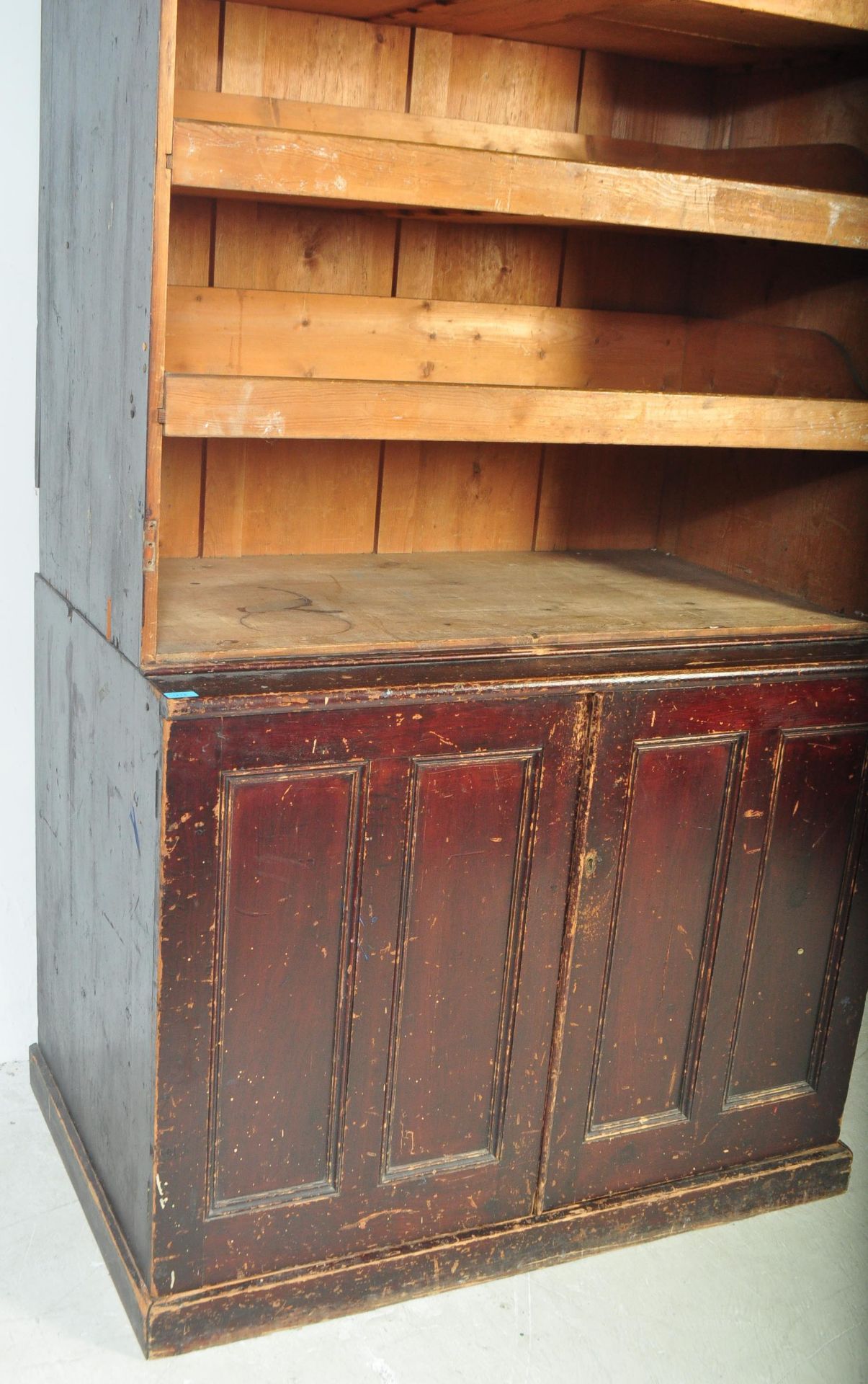 LARGE 19TH CENTURY VICTORIAN CHURCH VESTRY CUPBOARD - Image 5 of 5