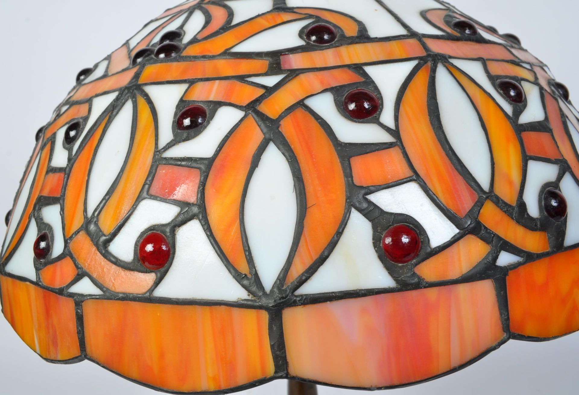 LARGE TIFFANY ART NOUVEAU STYLE TABLE LAMP - Image 2 of 7