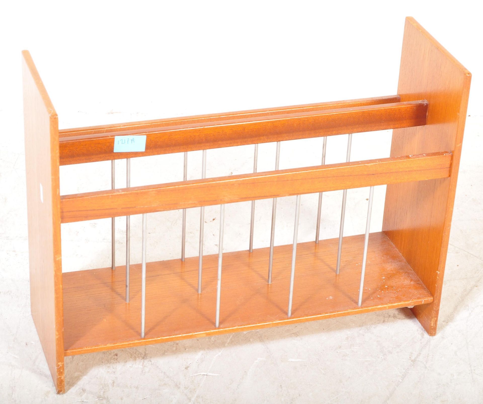 VINTGE MID 20TH CENTURY TEAK WOOD MAGAZINE RACK - Image 2 of 5