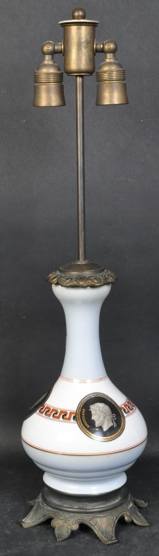 VINTAGE RETRO CERAMIC TABLE LAMP