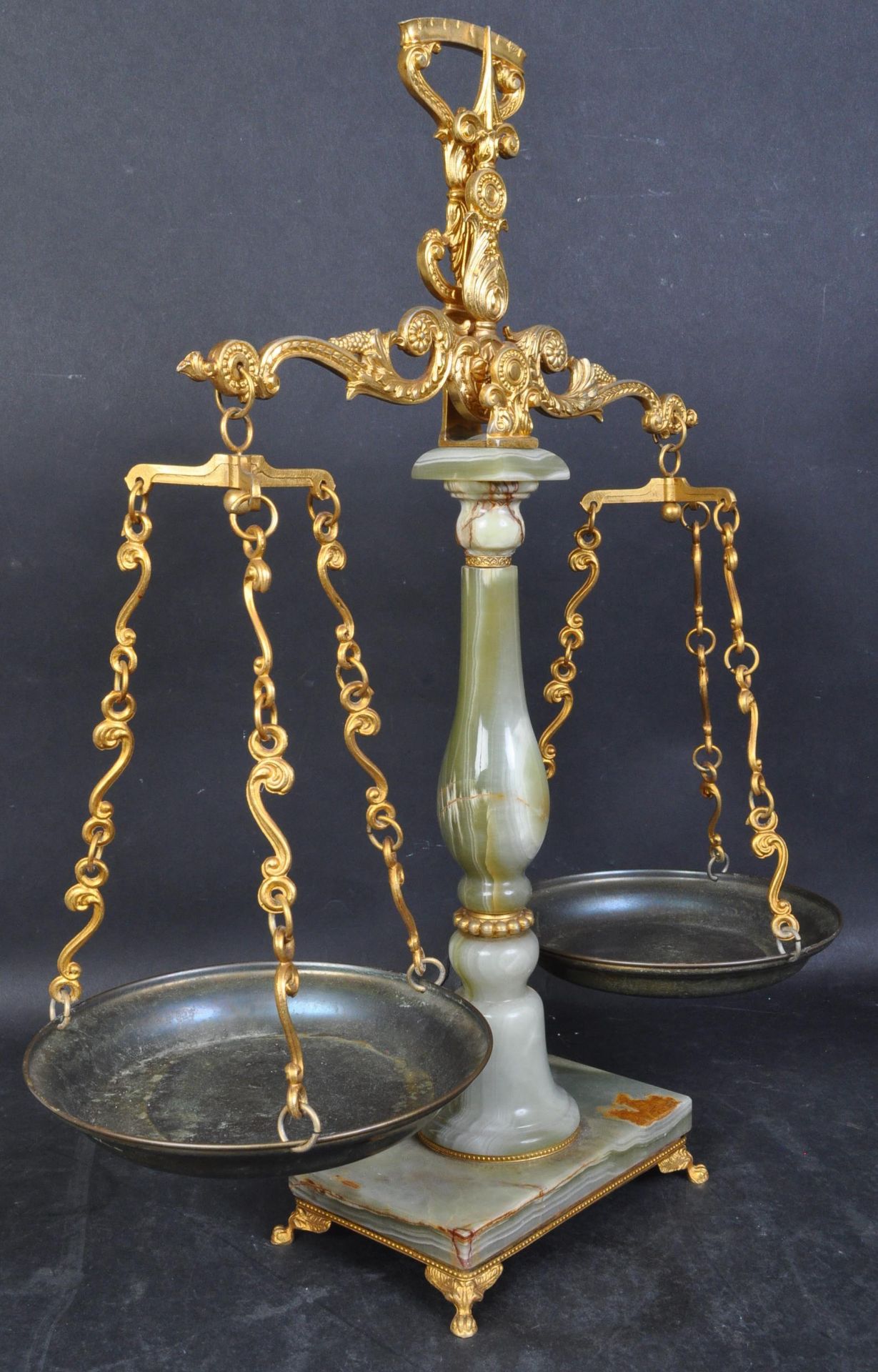 ONYX AND BRASS WEIGHING SCALES - Image 5 of 5