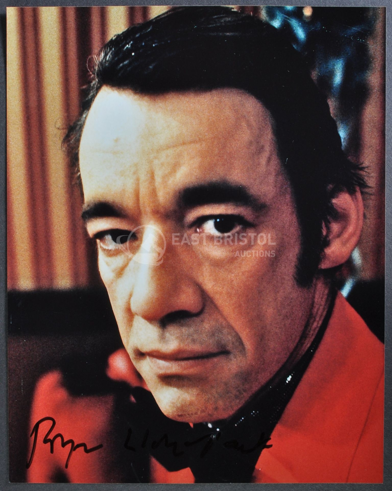 ONLY FOOLS & HORSES - TRIGGER - ROGER LLOYD PACK SIGNED 8X10" PHOTO