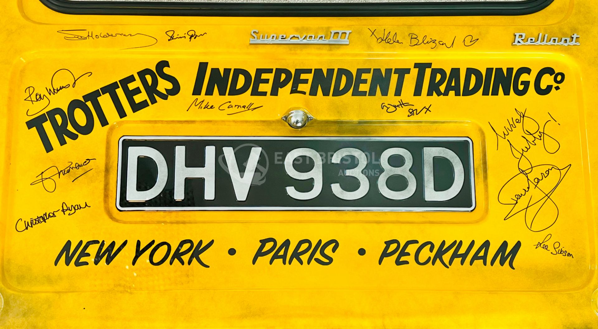 ONLY FOOLS & HORSES - DAVID JASON SIGNED TROTTER VAN DOOR - Image 3 of 10