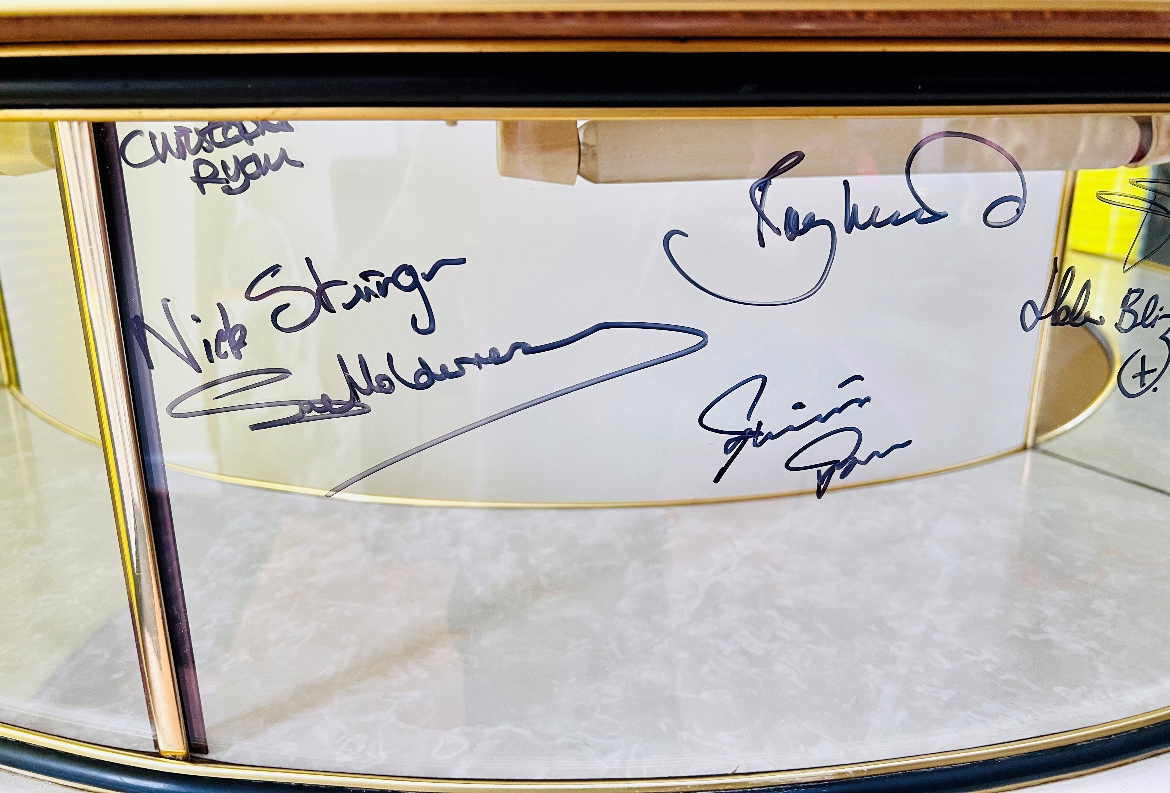 ONLY FOOLS & HORSES - DEL'S COCKTAIL BAR - SIGNED BY DAVID JASON & CAST - Image 8 of 10