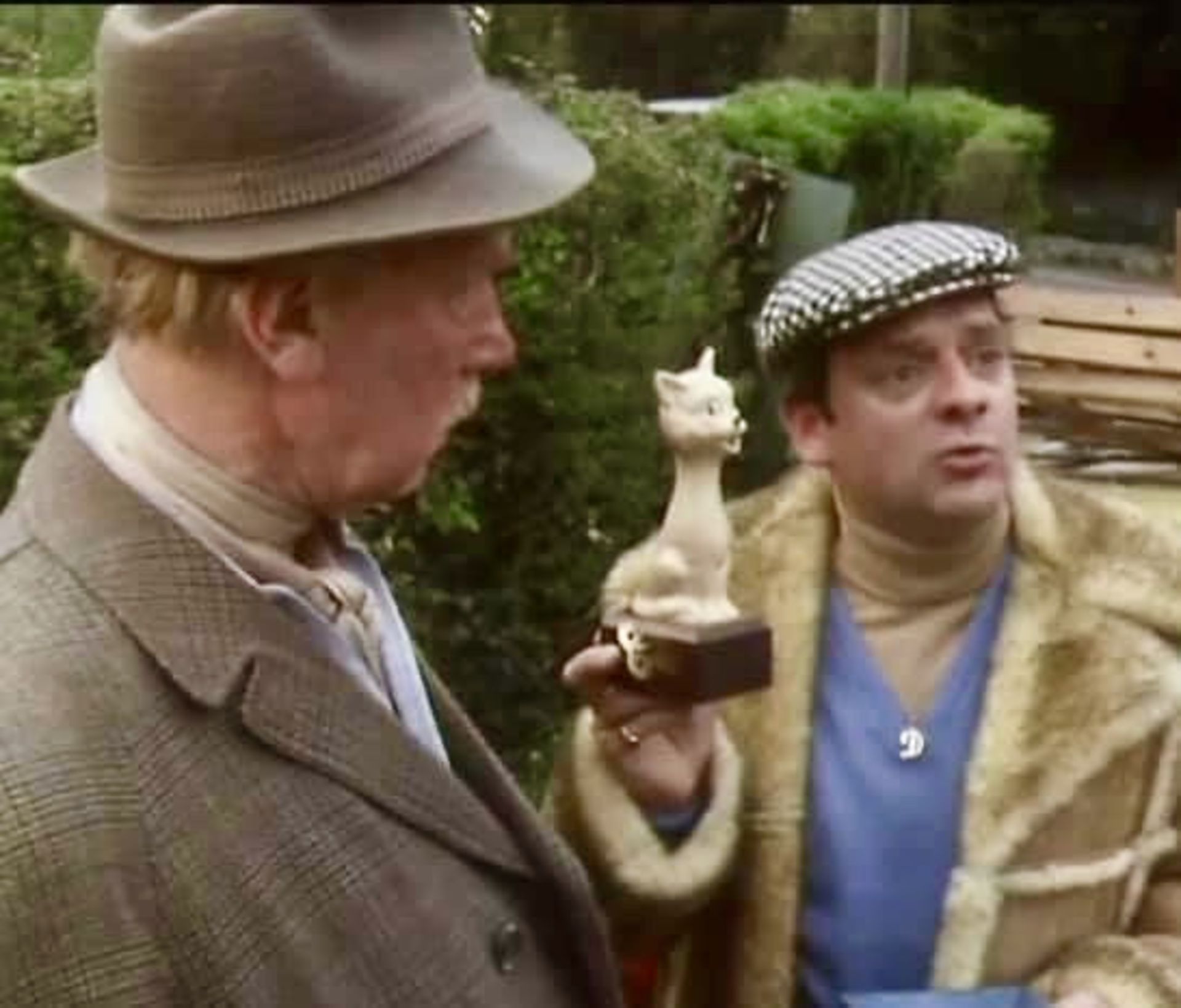 ONLY FOOLS & HORSES - 'HOW MUCH IS THAT DOGGIE IN THE WINDOW?' SIGNED CAT - Image 9 of 9