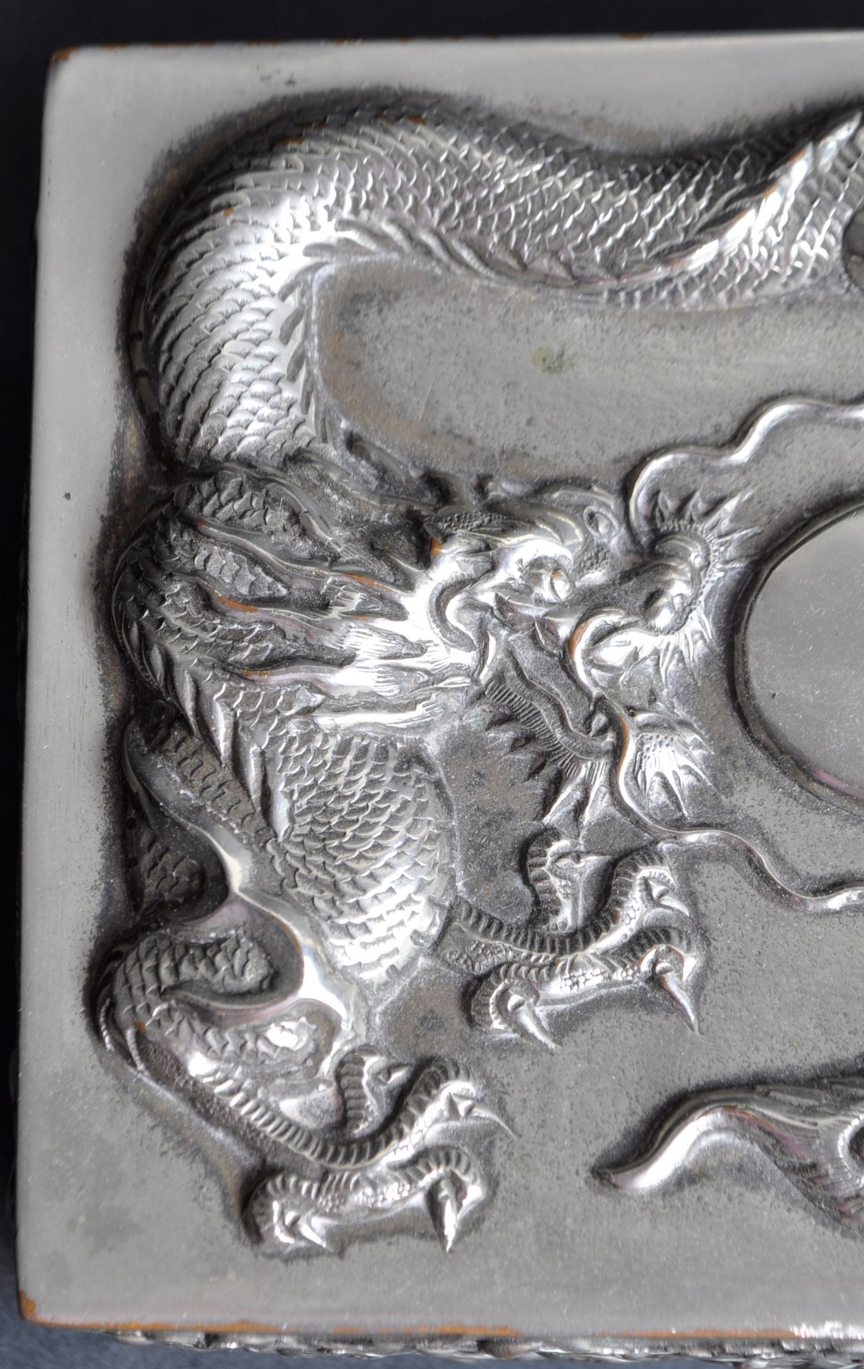 EARLY 20TH CENTURY CHINESE SILVER PLATED DRAGON BOX - Image 4 of 6