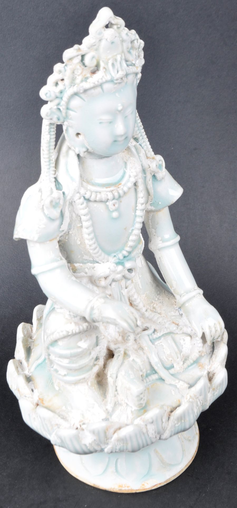 19TH CENTURY CHINESE CELADON GLAZE PORCELAIN FIGURE - Image 2 of 5