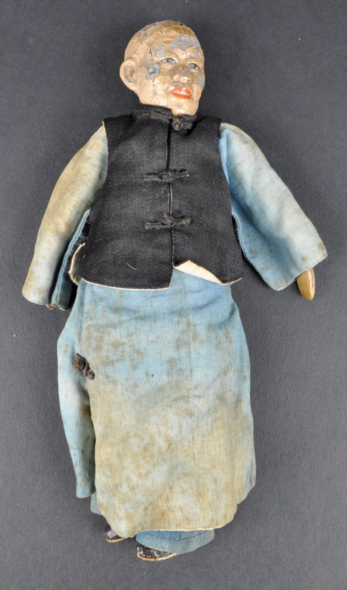 19TH CENTURY CHINESE DOLL