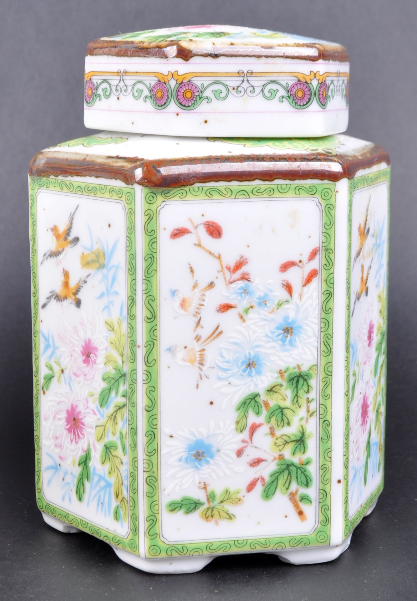 EARLY 20TH CENTURY CHINESE PORCELAIN TEA CADDY & TEAPOT - Image 5 of 10