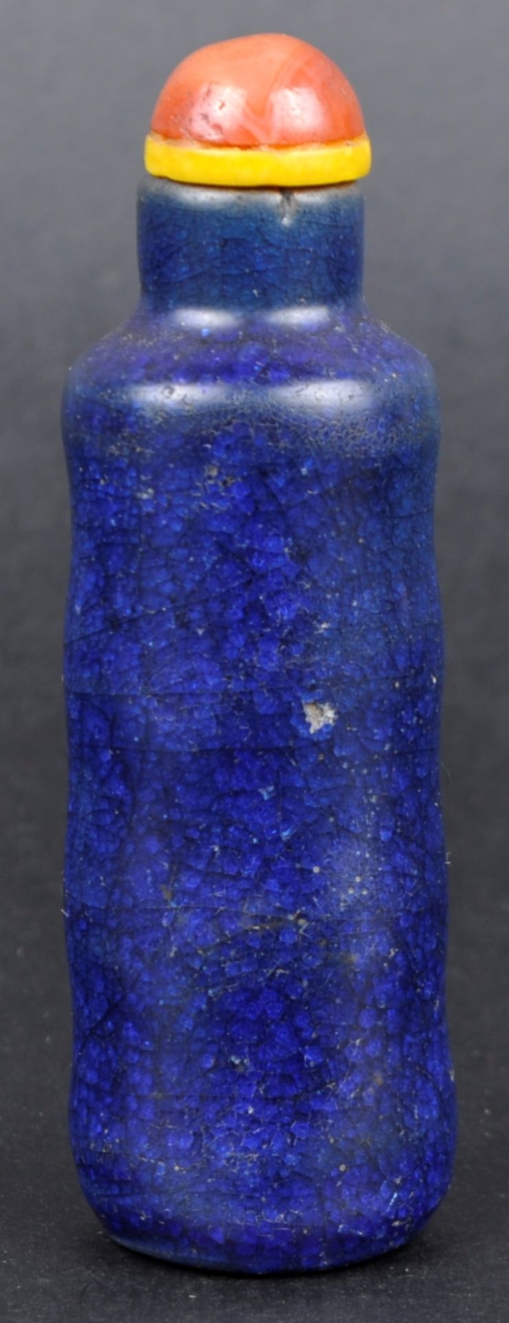 19TH CENTURY CHINESE MONOCHROME BLUE SNUFF BOTTLE - Image 2 of 4