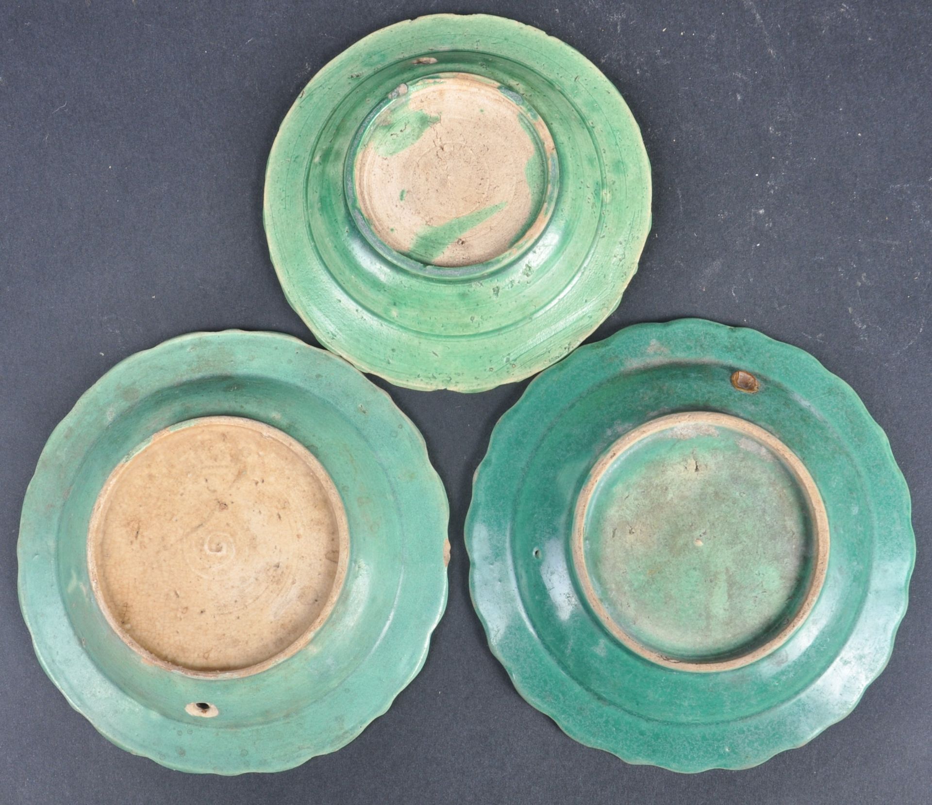 THREE 19TH CENTURY CHINESE CELADON GREEN PLATES - Image 5 of 5