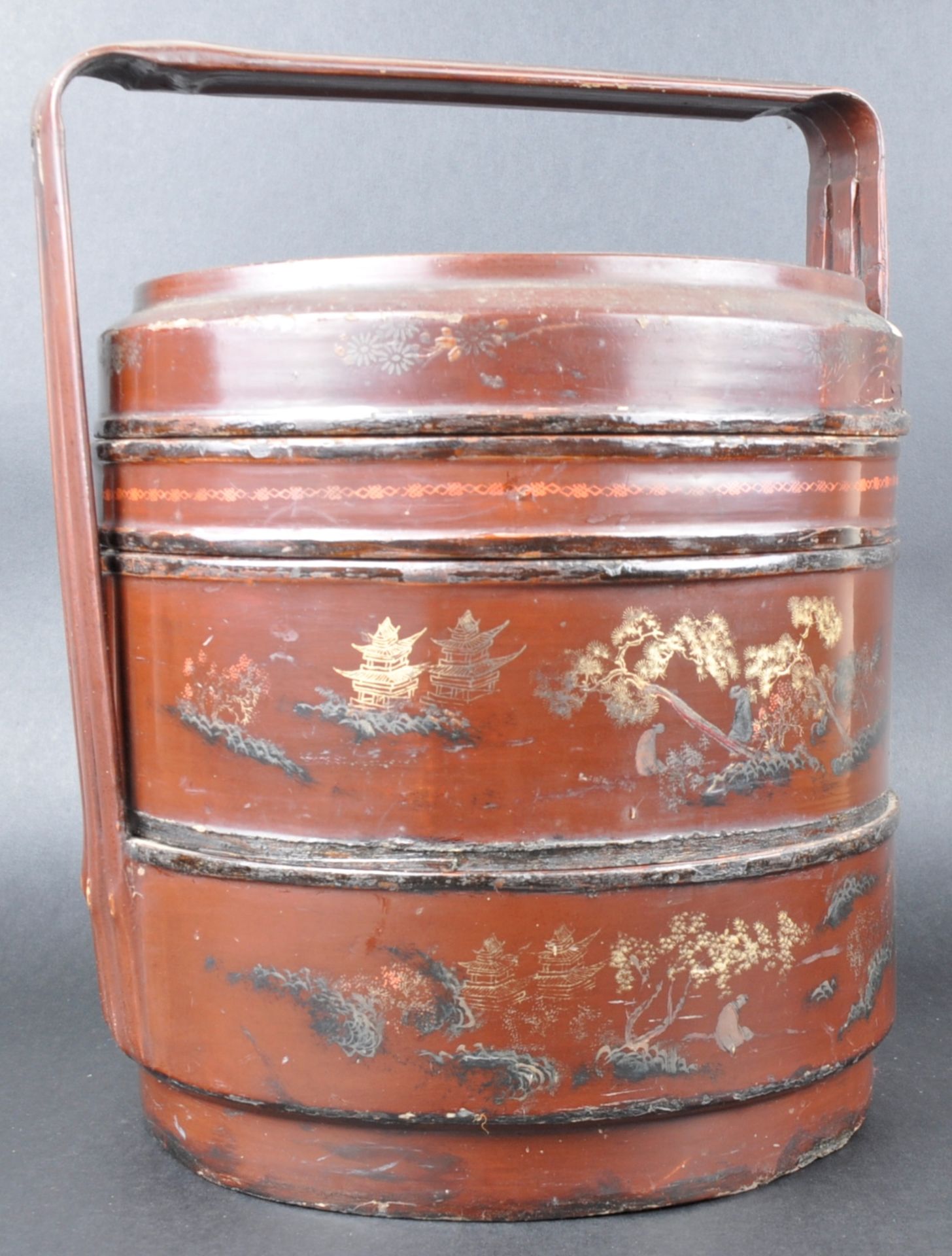 19TH CENTURY CHINESE LACQUER & GILT RICE BOX