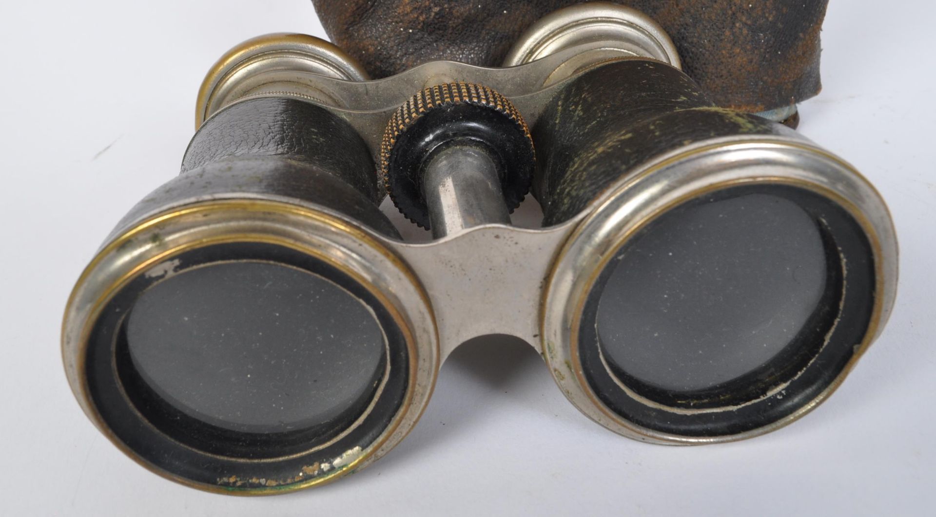 PAIR OF FRENCH LE JOCKEY LEATHER BOUND BINOCULARS - Image 2 of 4