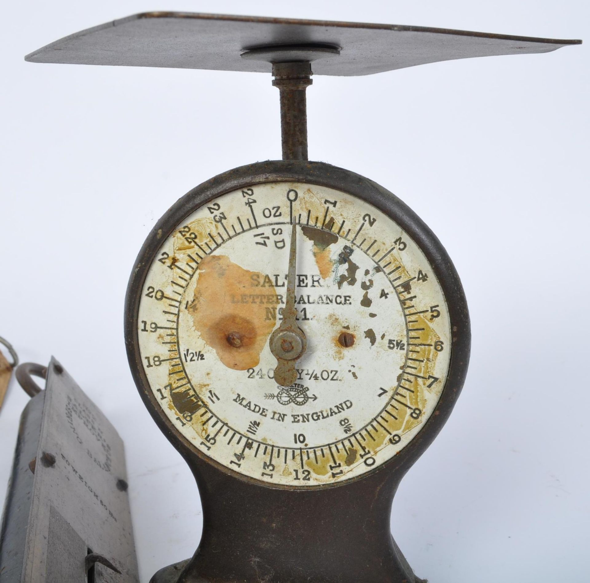 ASSORTMENT OF VINTAGE POST OFFICE METAL SCALES - Image 2 of 5