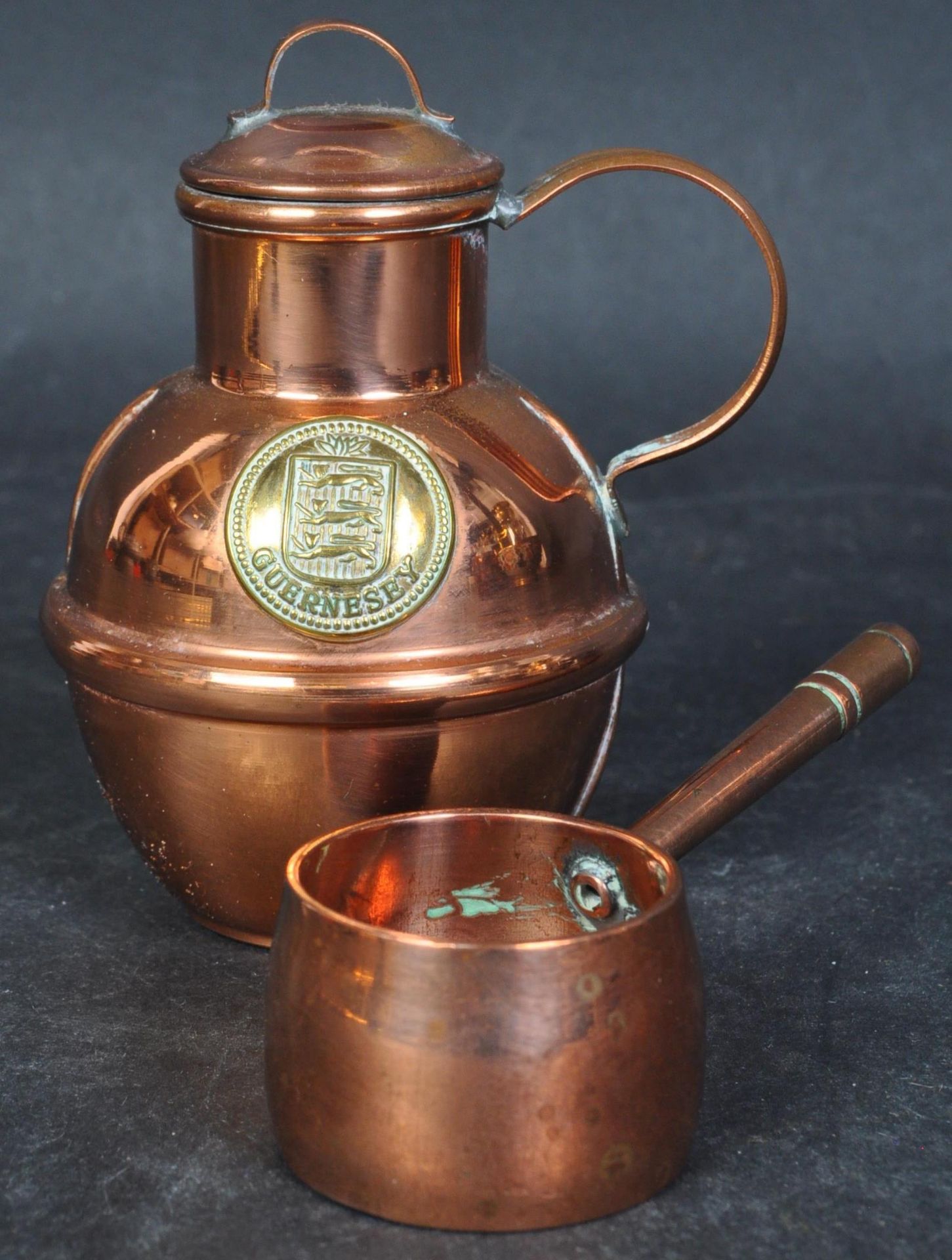 COLLECTION OF 19TH CENTURY BRASS & COPPER ITEMS - Image 5 of 7