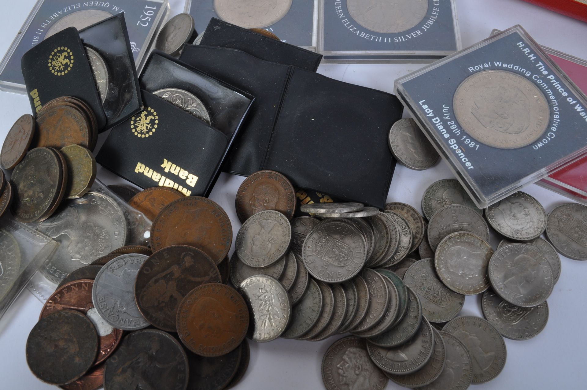 LARGE COLLECTION OF 19TH CENTURY & LATER BRITISH COINS - Image 2 of 7