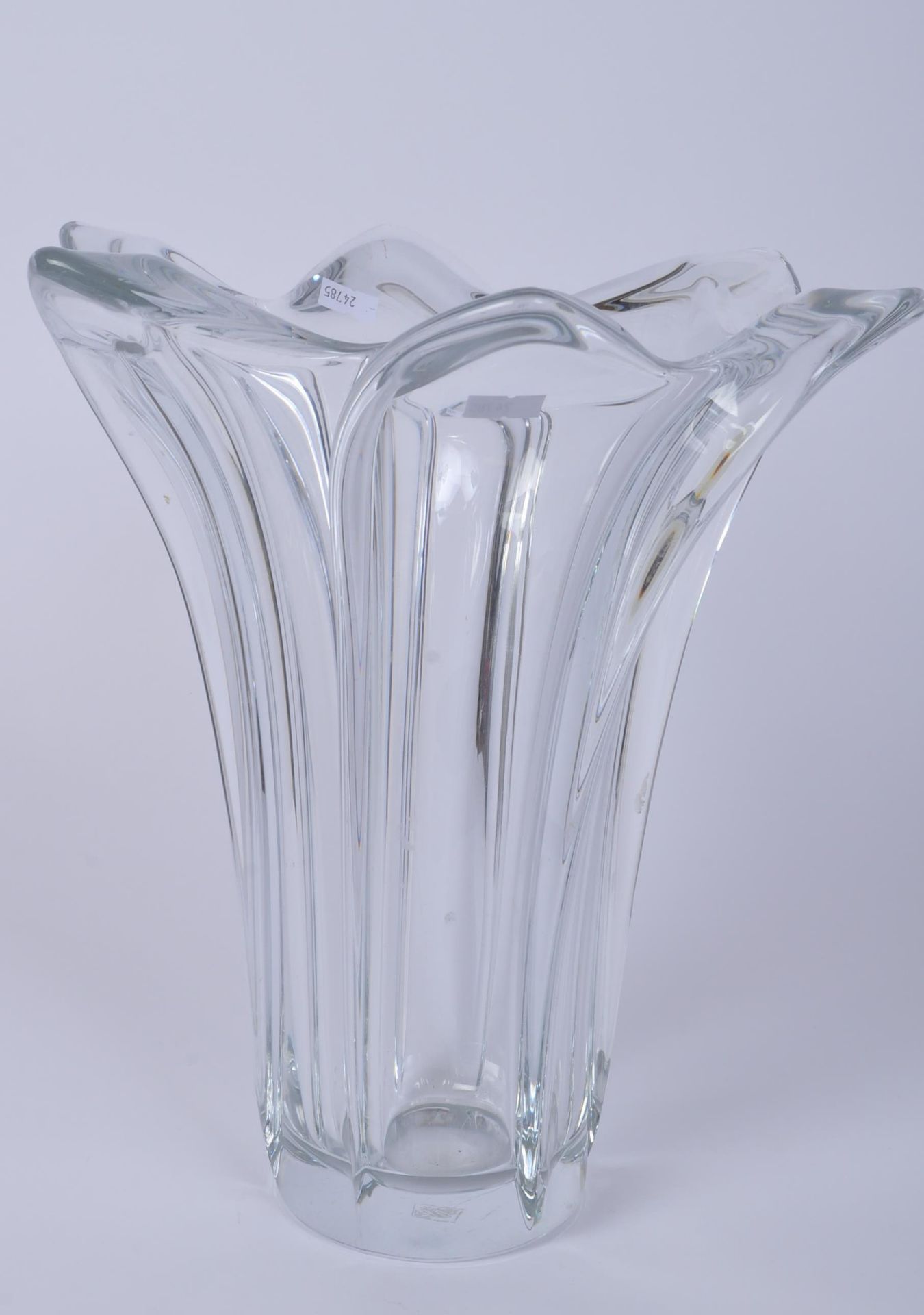 LARGE VINTAGE 20TH CENTURY CLEAR GLASS VASE